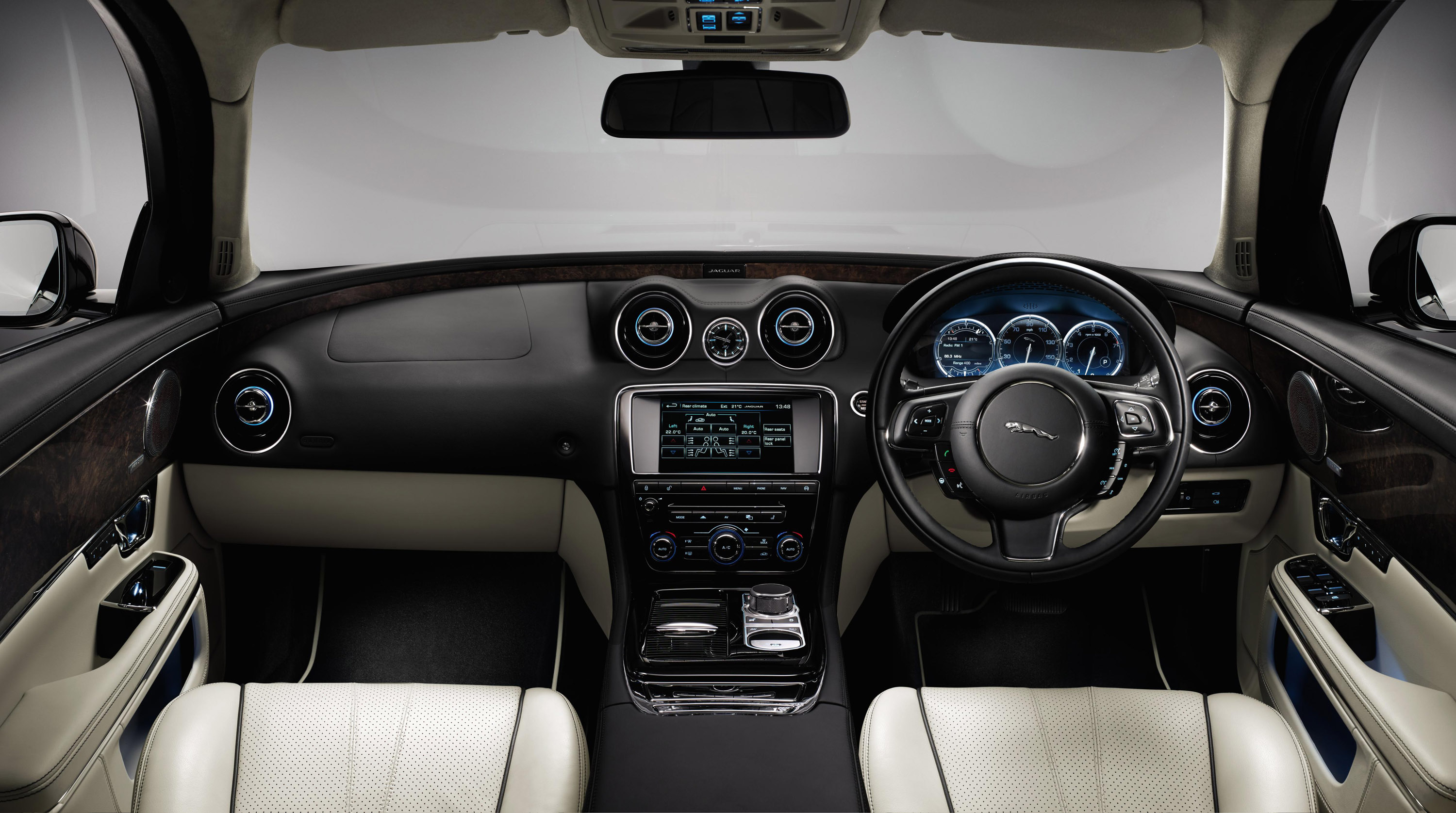 Research 2014
JAGUAR XJ pictures, prices and reviews