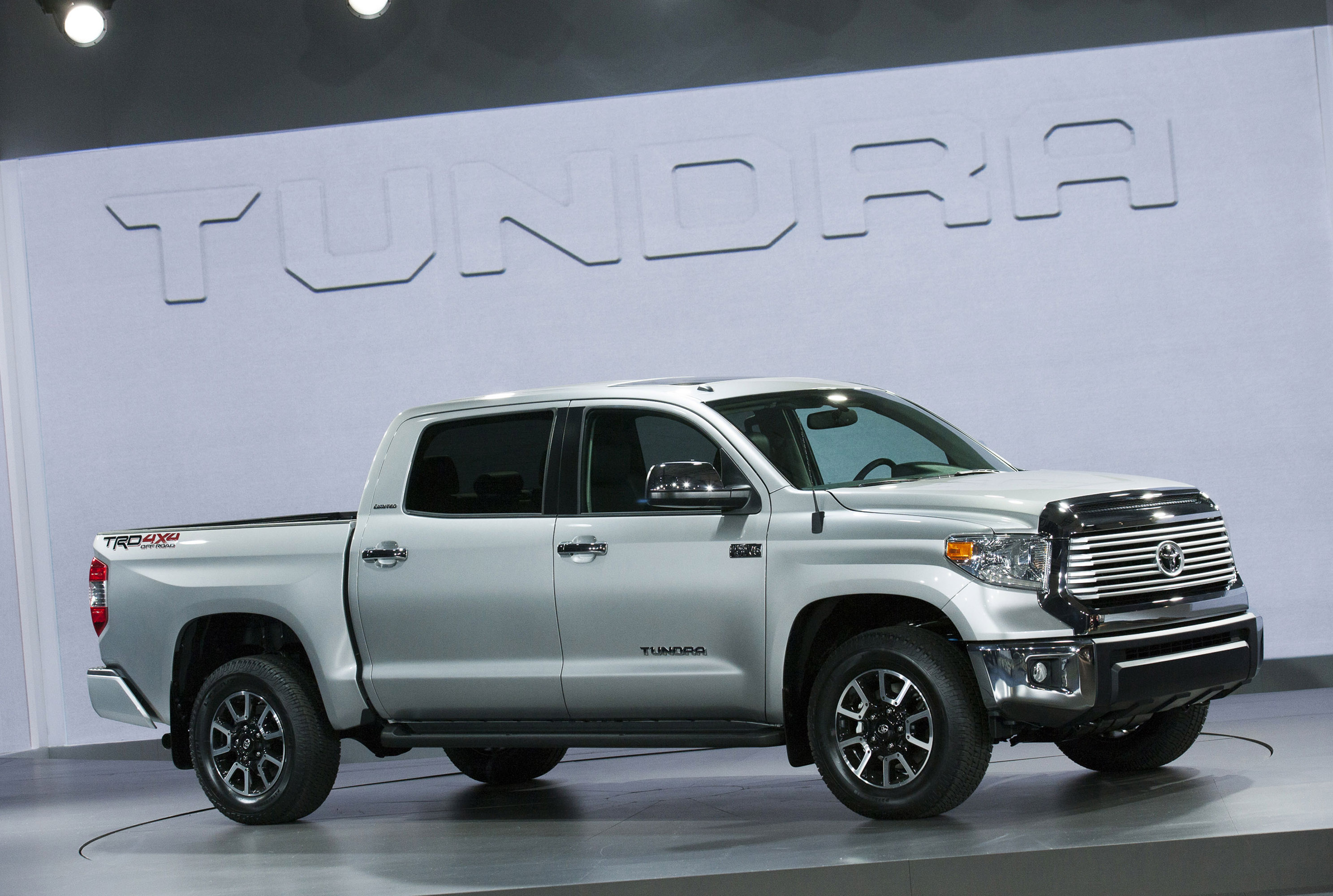 Toyota tundra экспедиционный