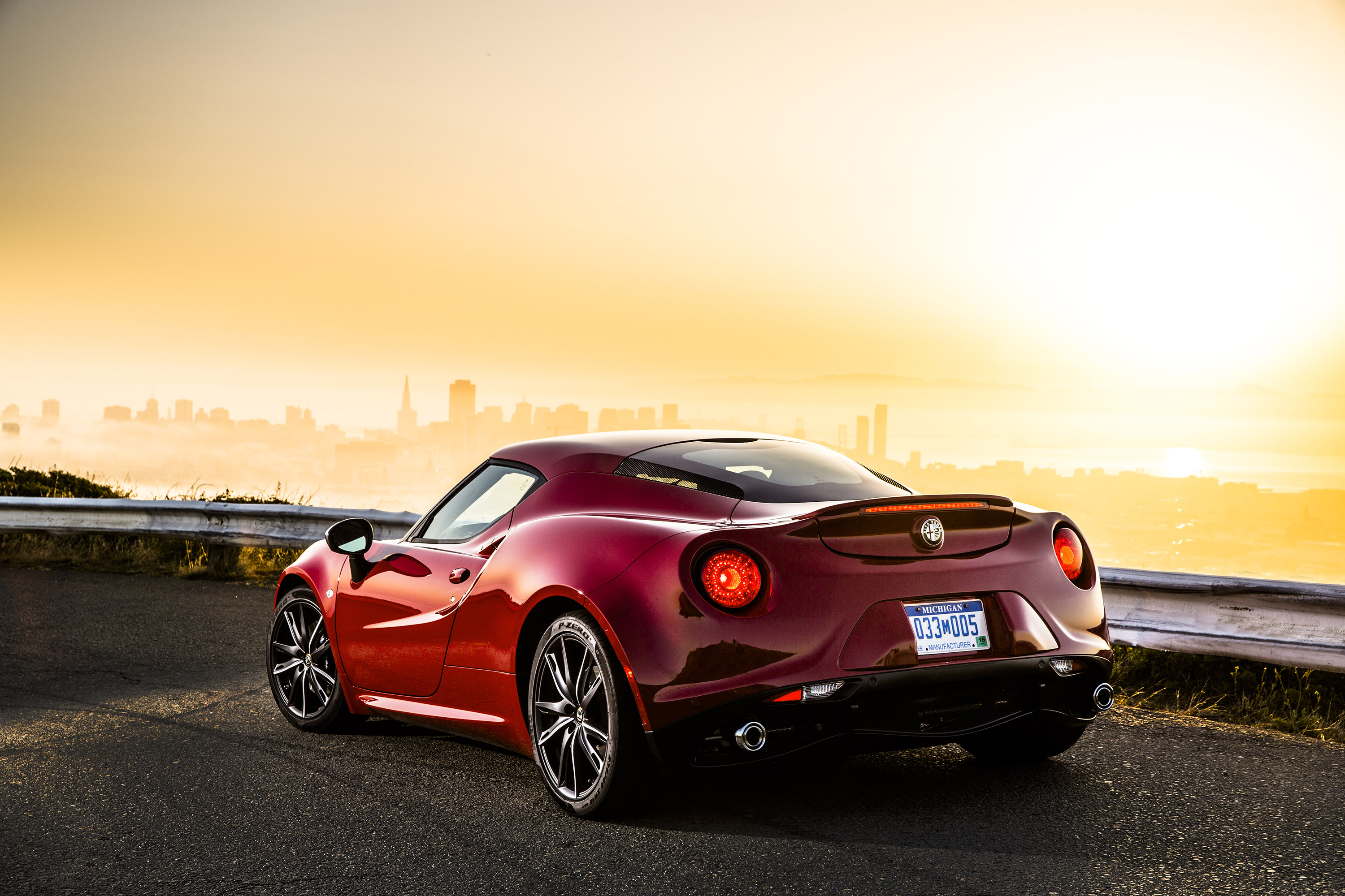 Alfa Romeo 4c Chosen As Performance Car Of The Year 2015 