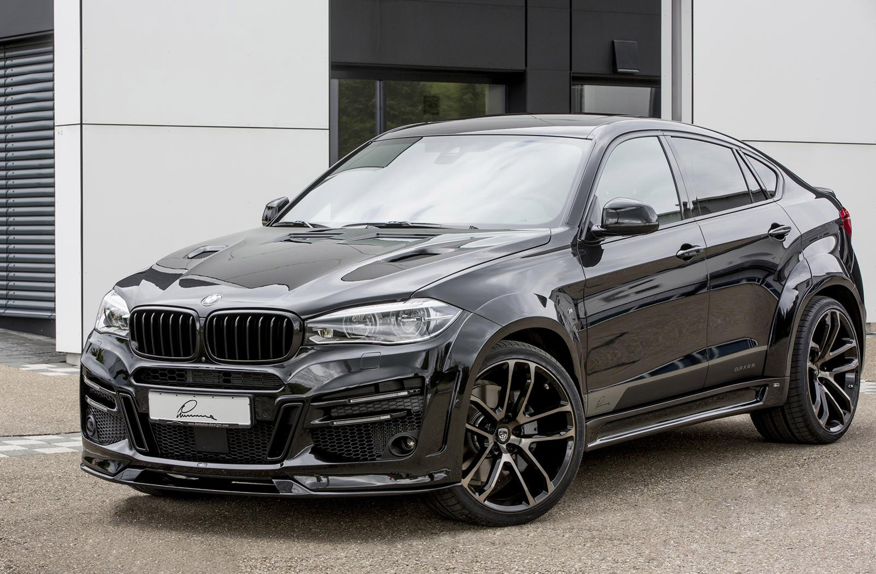 Bmw X6 Clr X6r Is Here To Demonstrate Some Massiveness And Badass Looks Along With Higher Power And Overall Better Performance