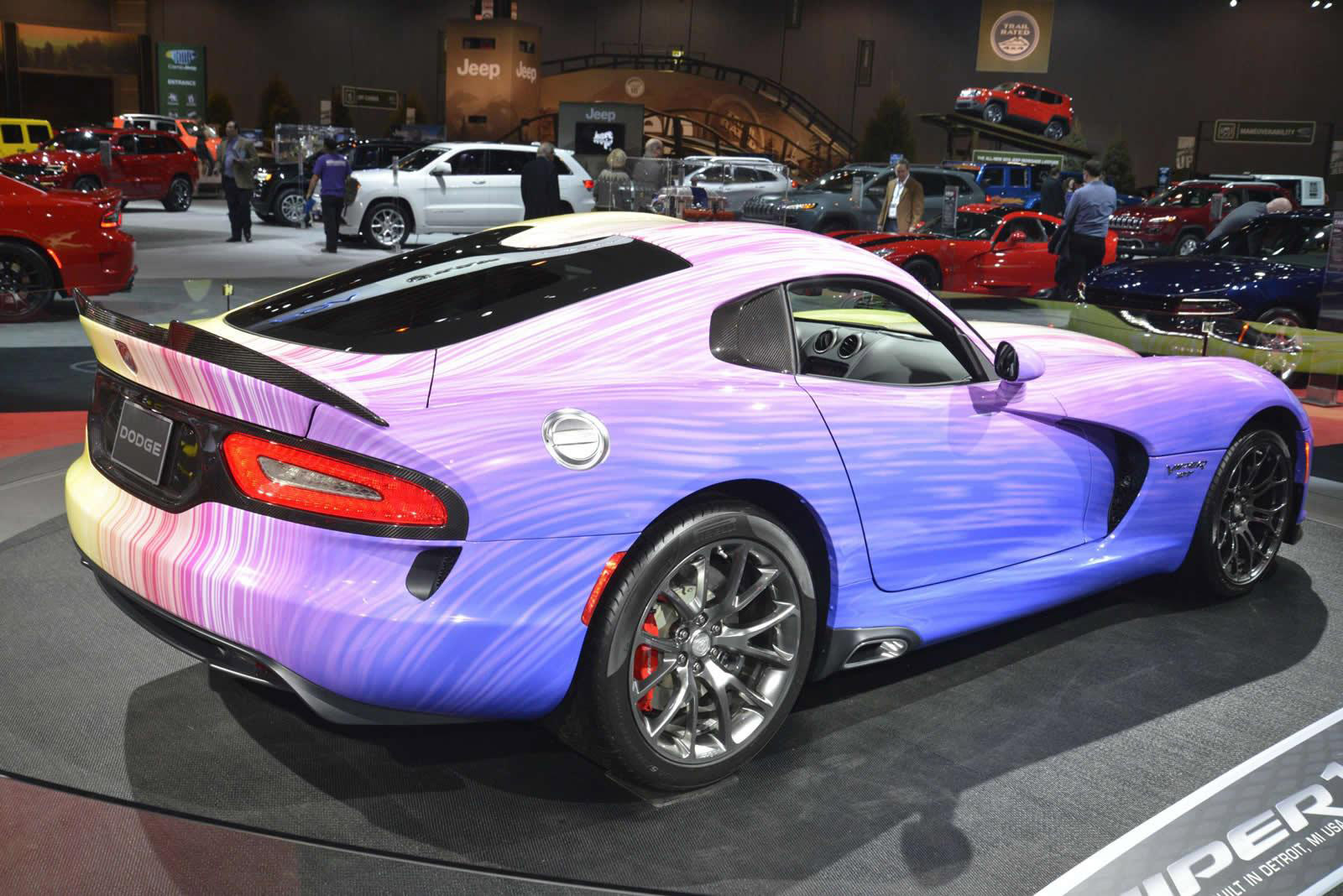 Psychodelic Dodge Viper GTC Revealed at 2015 Chicago Auto Show
