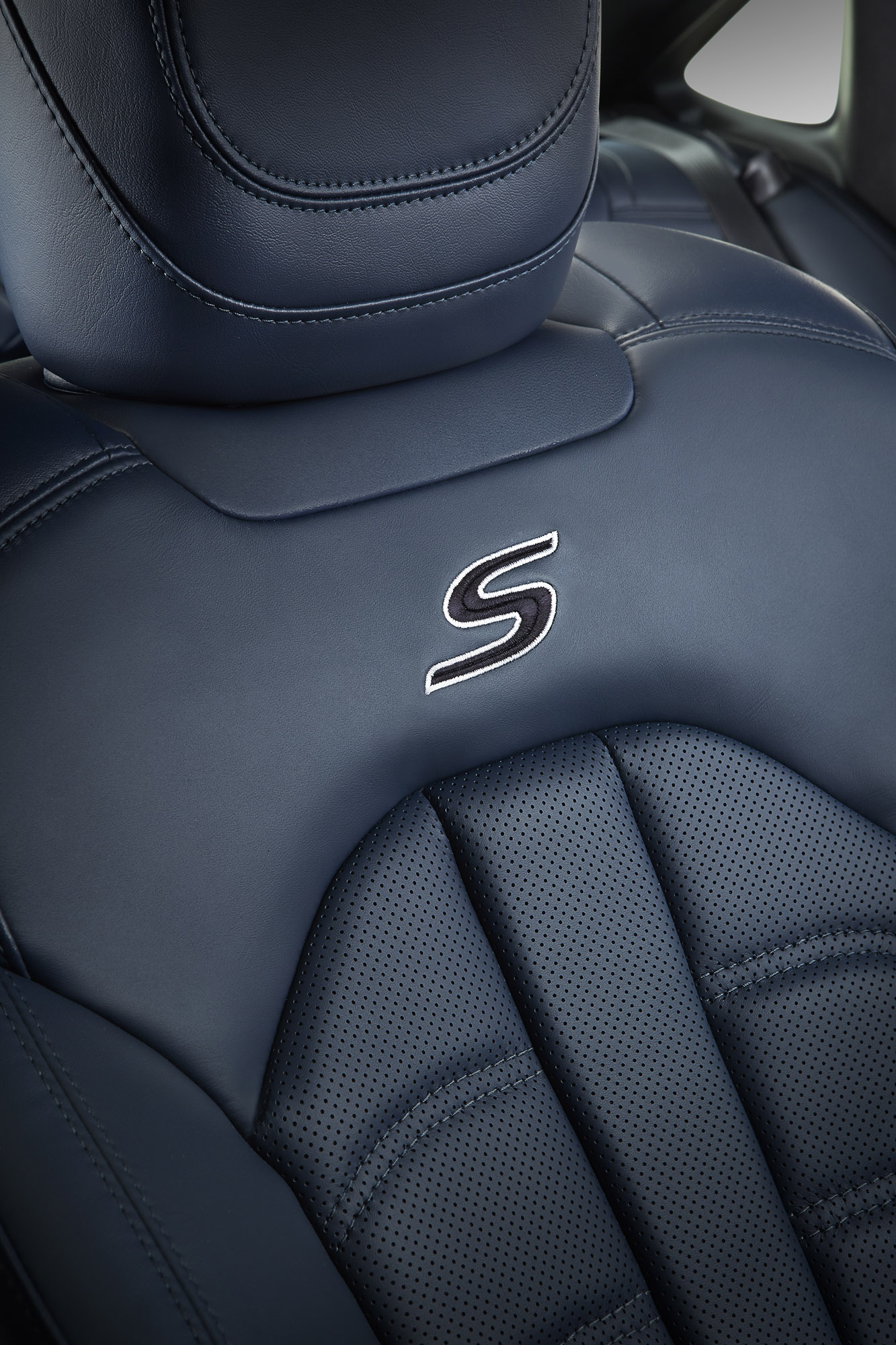 2015 Chrysler 200 Ambassador Blue Leather Interior Picture