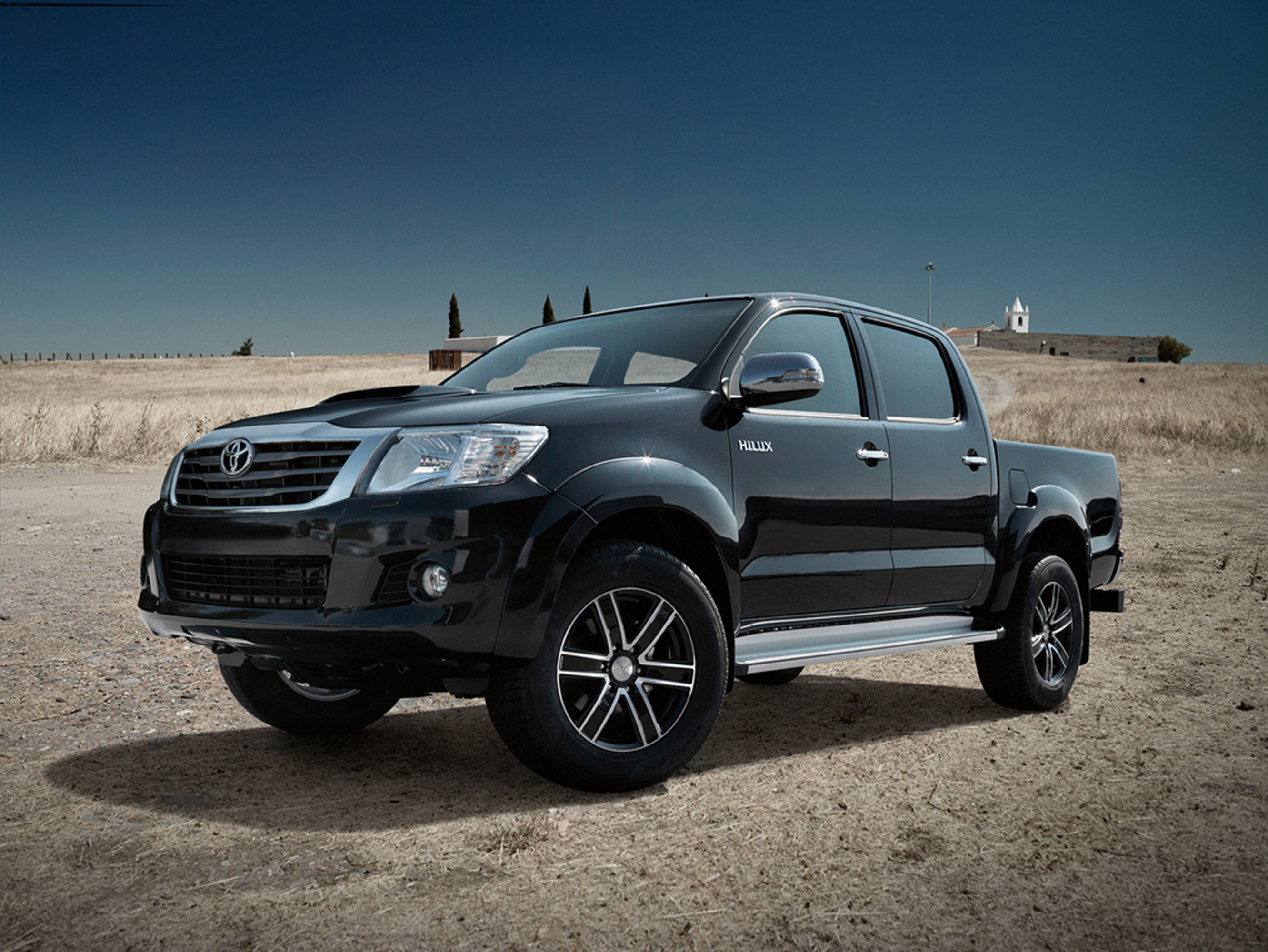 Toyota hilux размеры