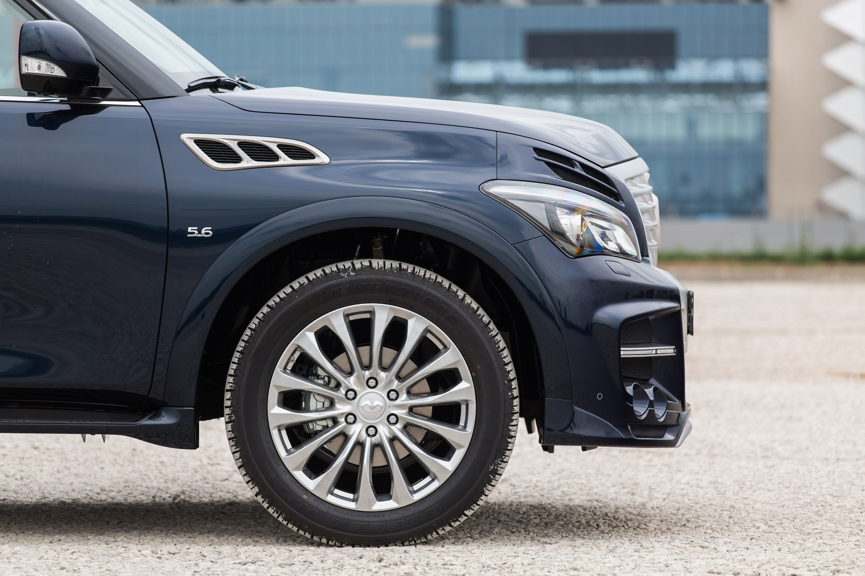 LARTE Design Releases Dark Blue Infiniti QX80 LR3