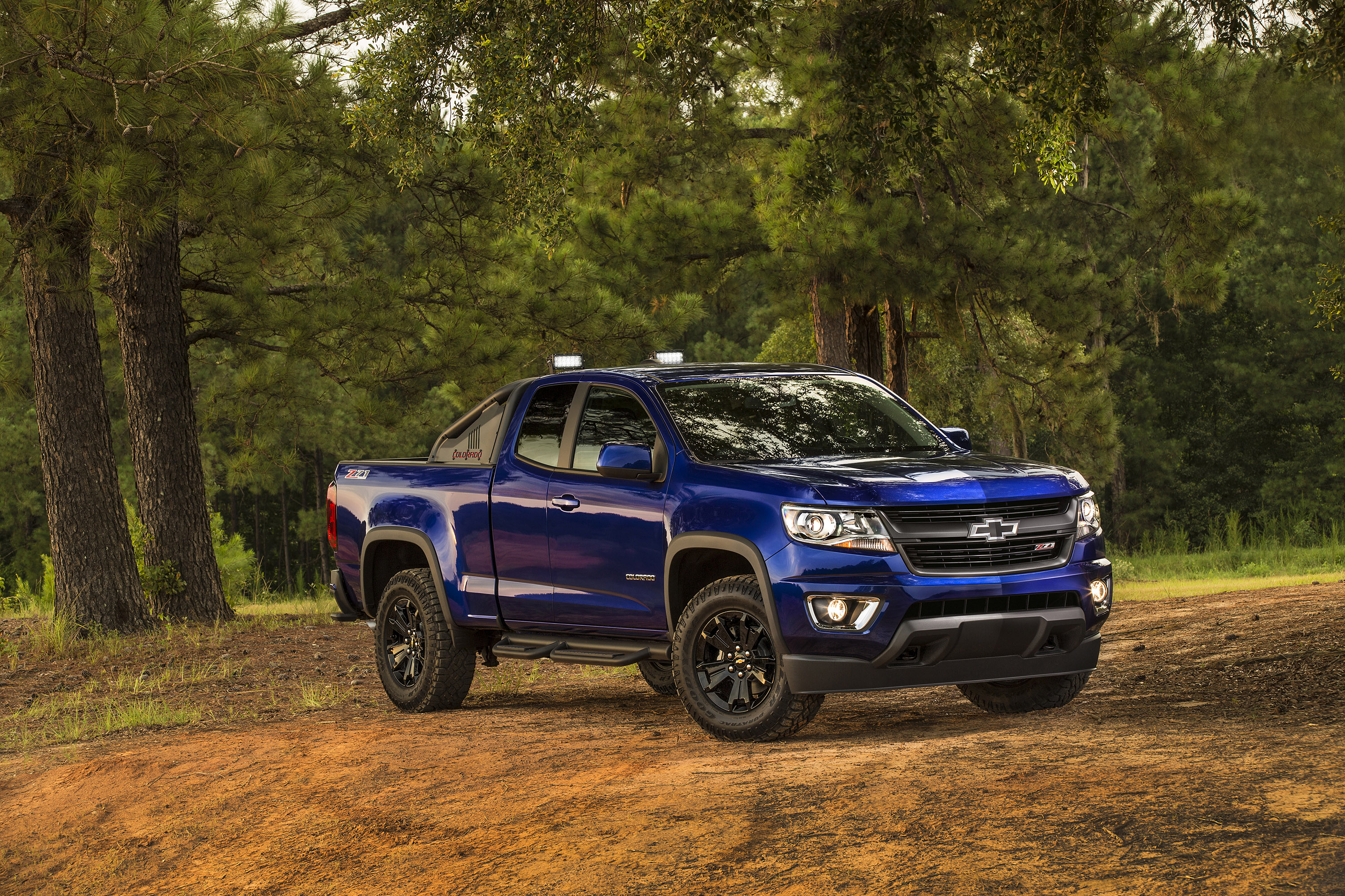 Meet the new Chevy Colorado’s Midnight and Trail Boss editions