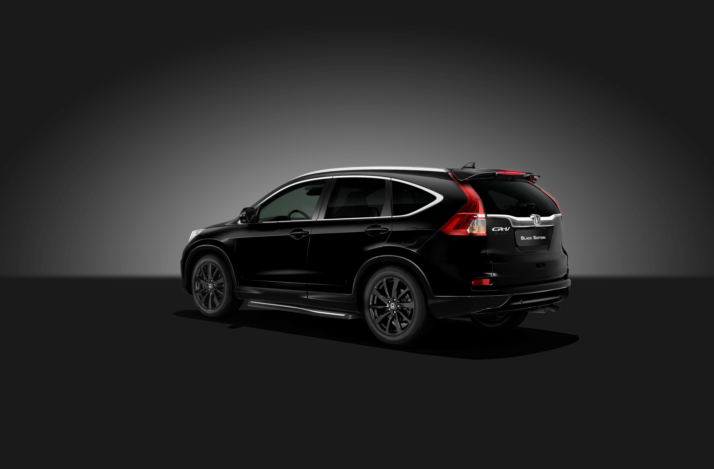 Honda unveils Civic and CR-V Black Edition Models