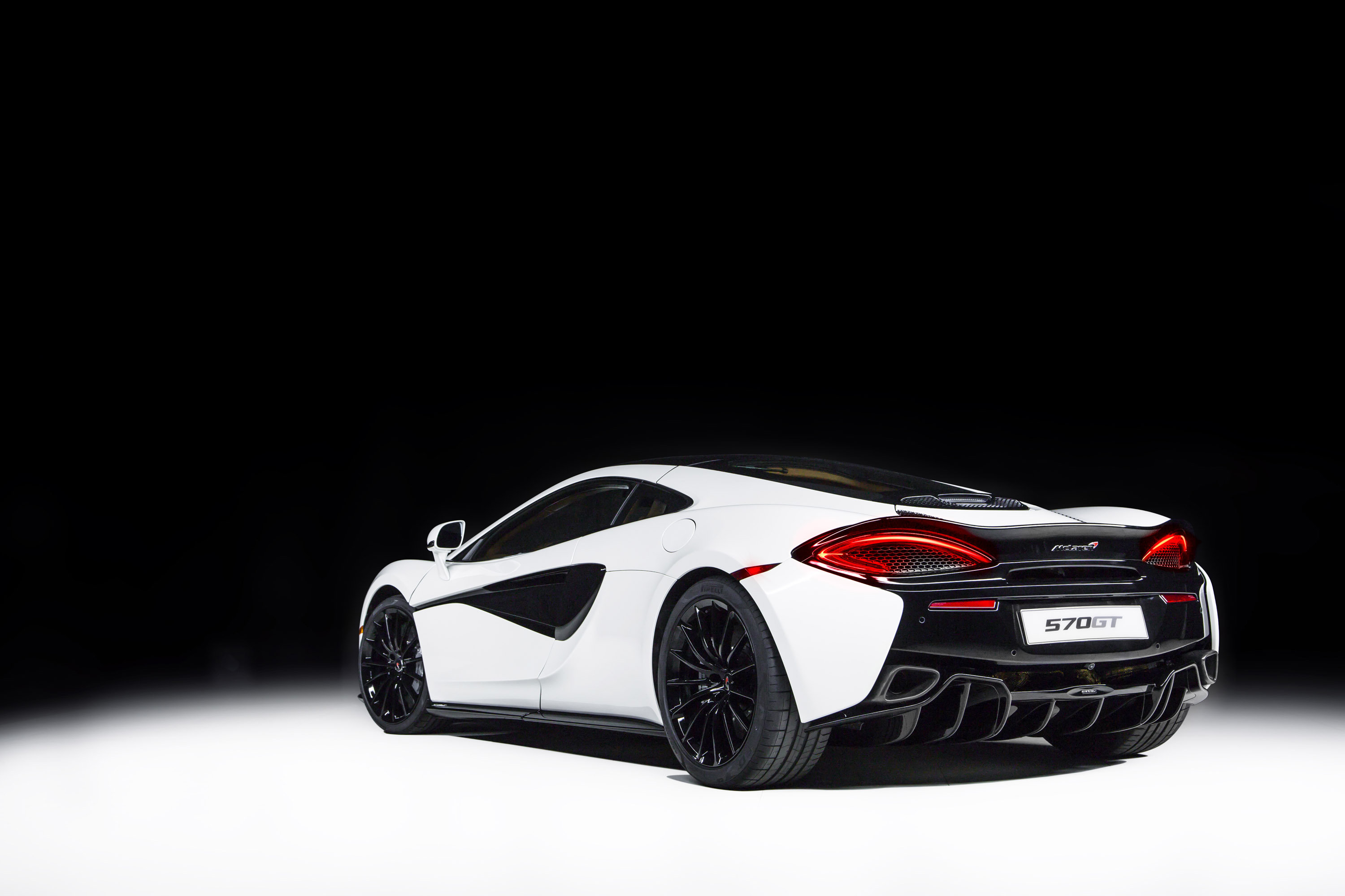 2016 McLaren 570GT MSO Concept