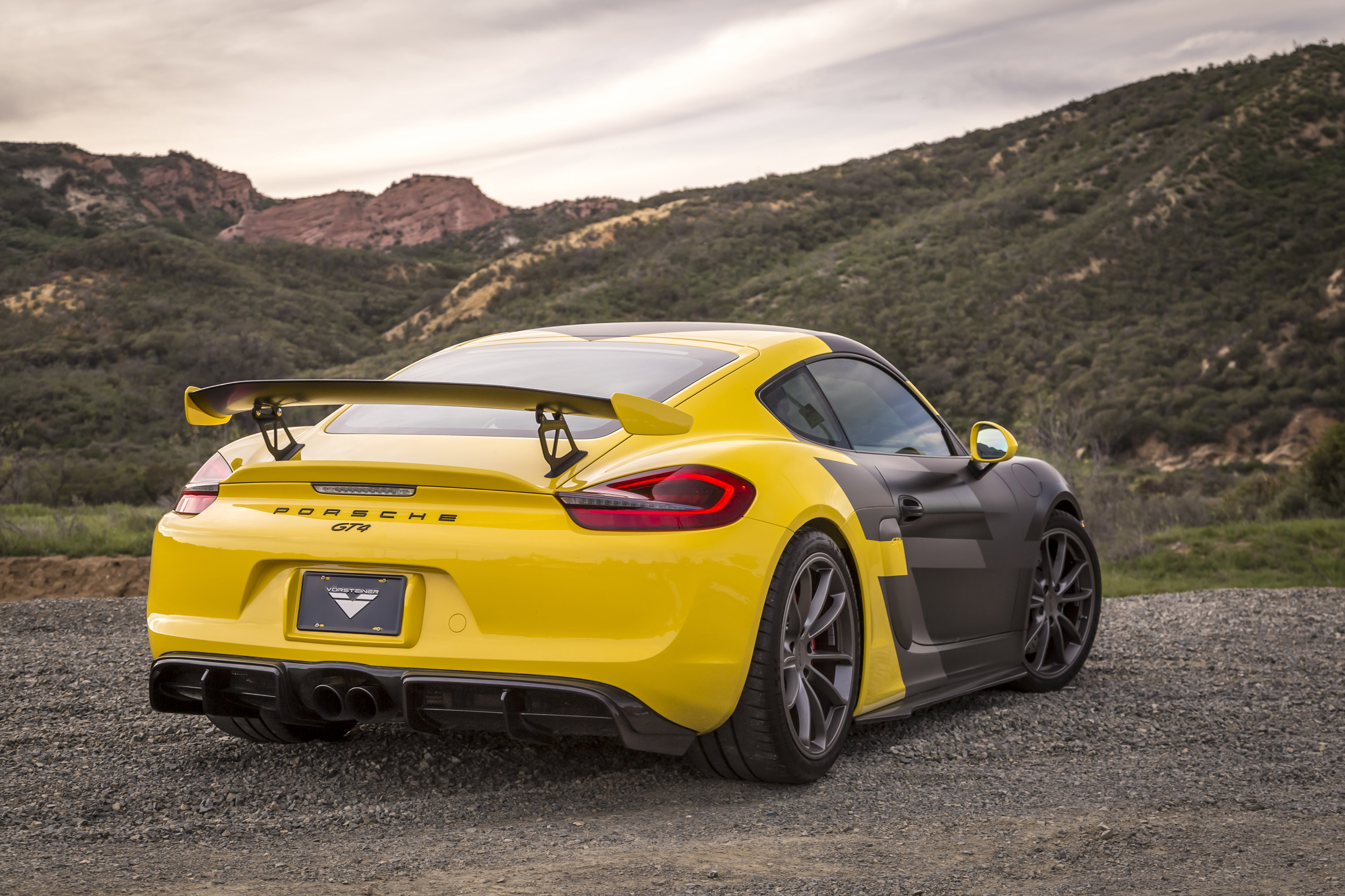 2016 Vorsteiner Porsche Cayman GT4