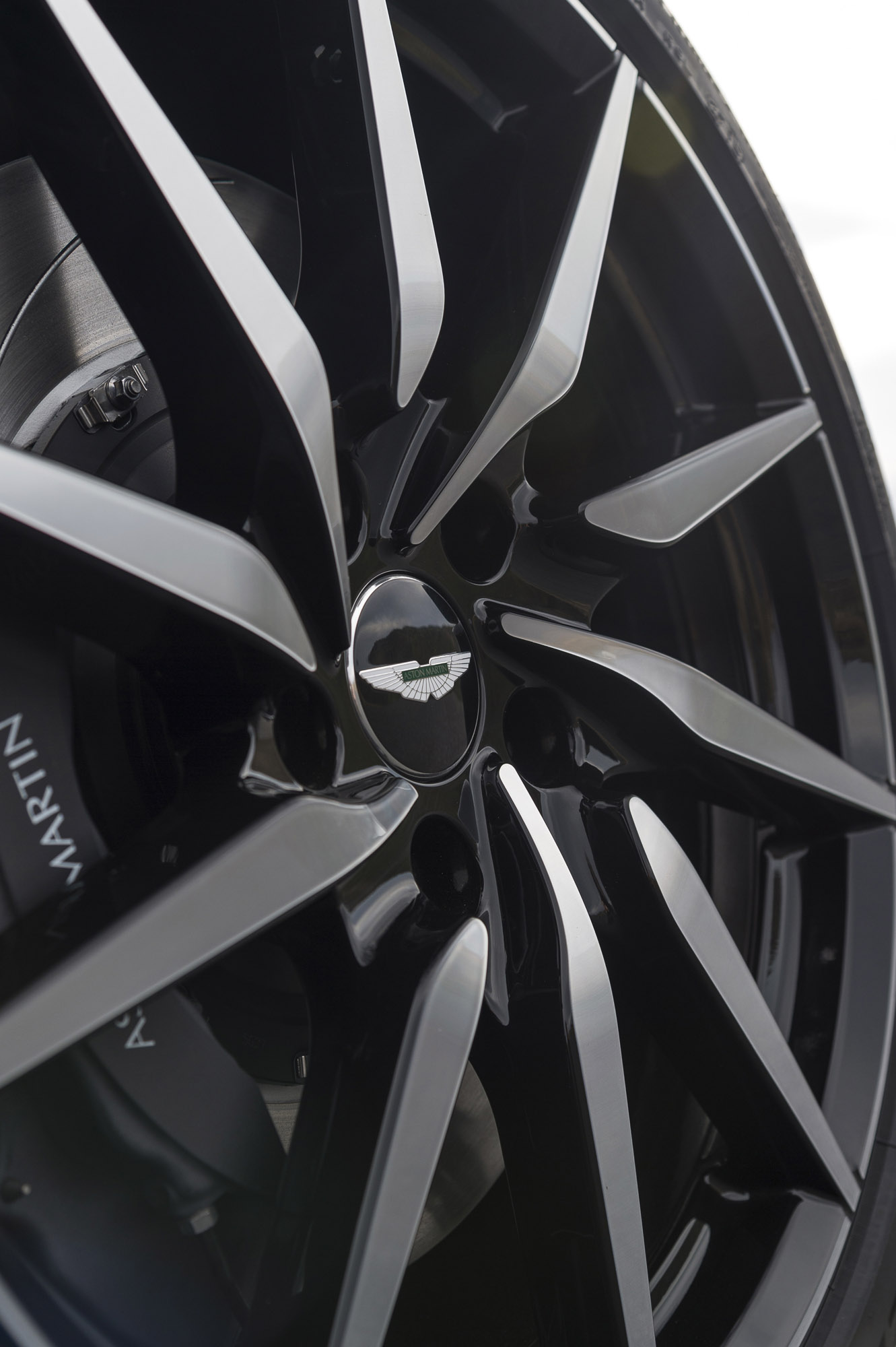 Aston Martin Db11 Makes Geneva Debut