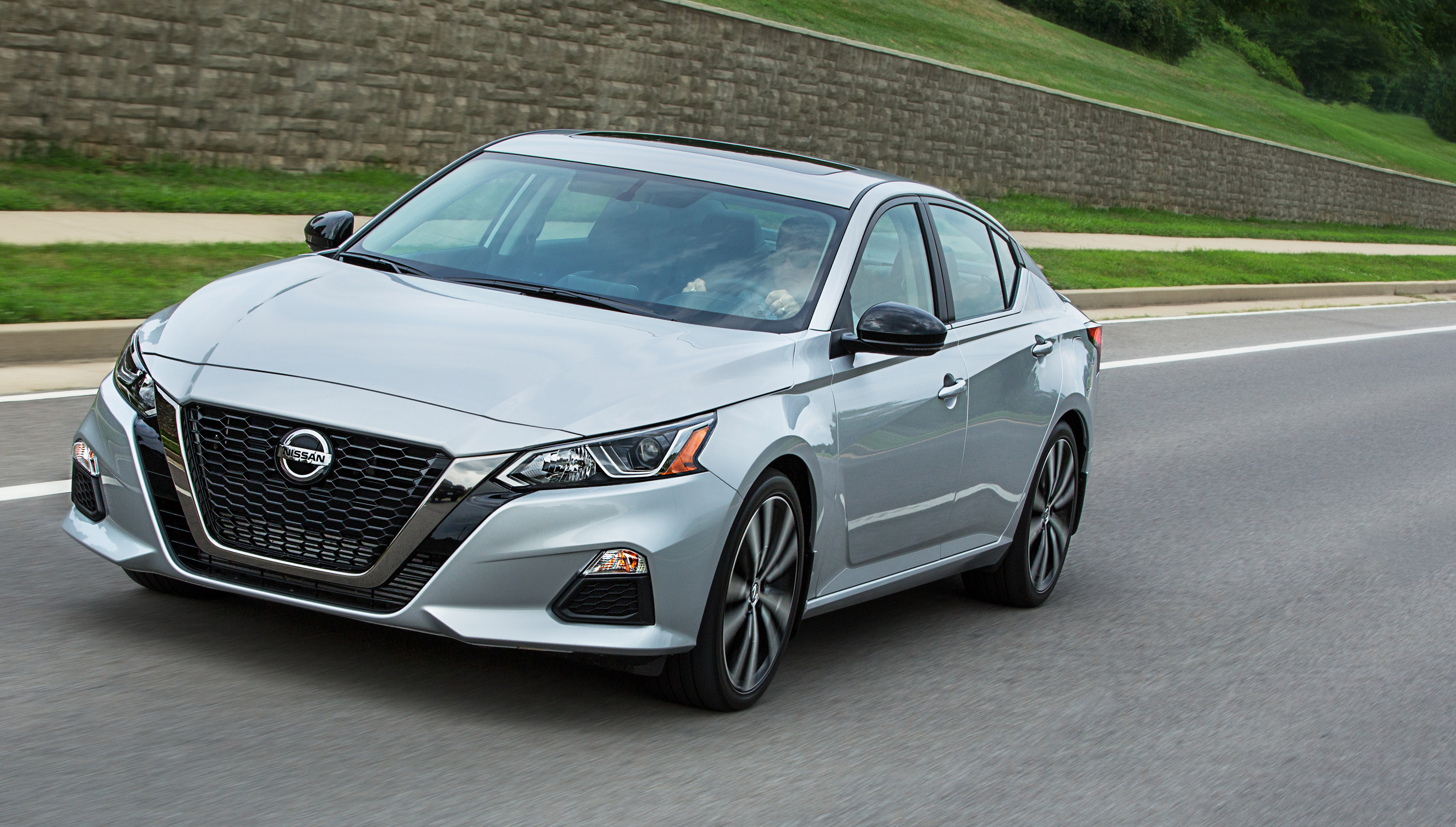 Nissan reveals details about new Altima model