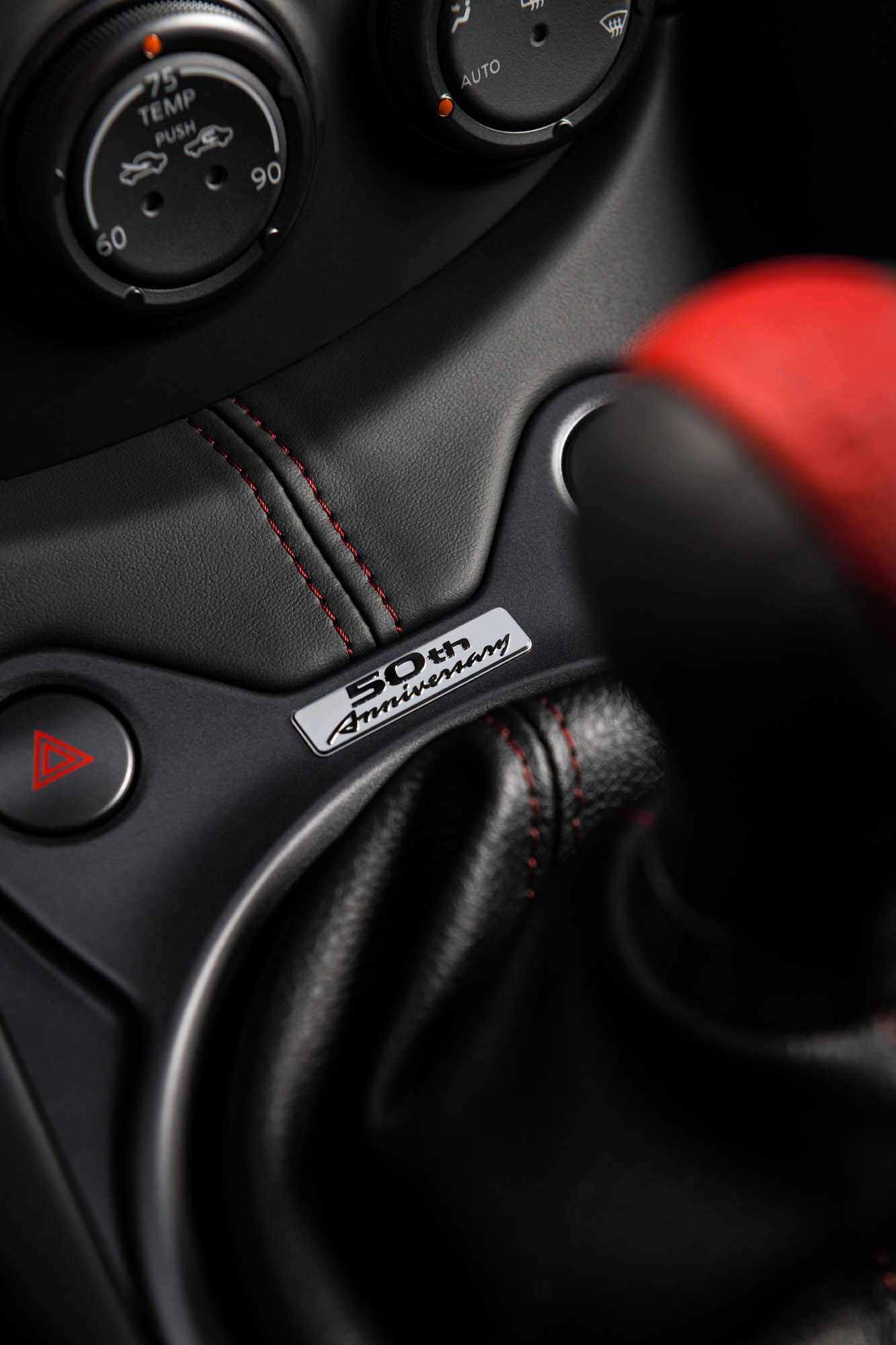 Nissan reveals new 2020 370Z 50th Anniversary Edition model Nissan reveals new 2020 370Z 50th Anniversary Edition model