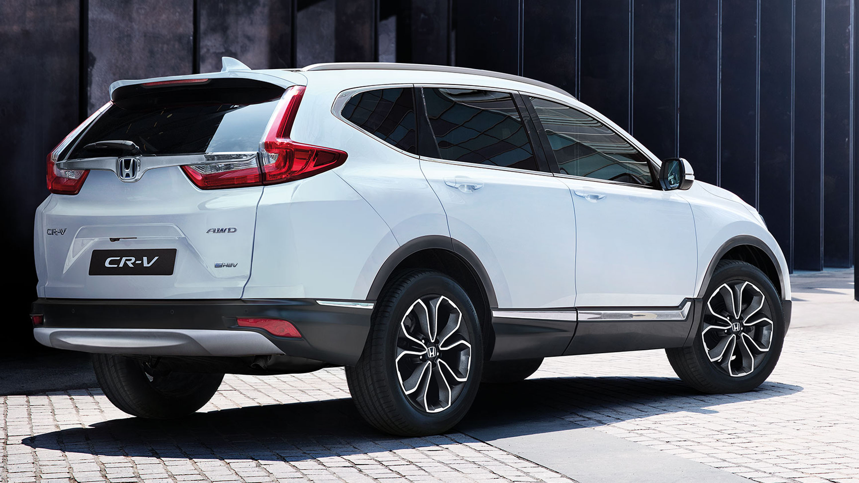 2021 Honda CRV Hybrid increases style, efficiency, and comfort
