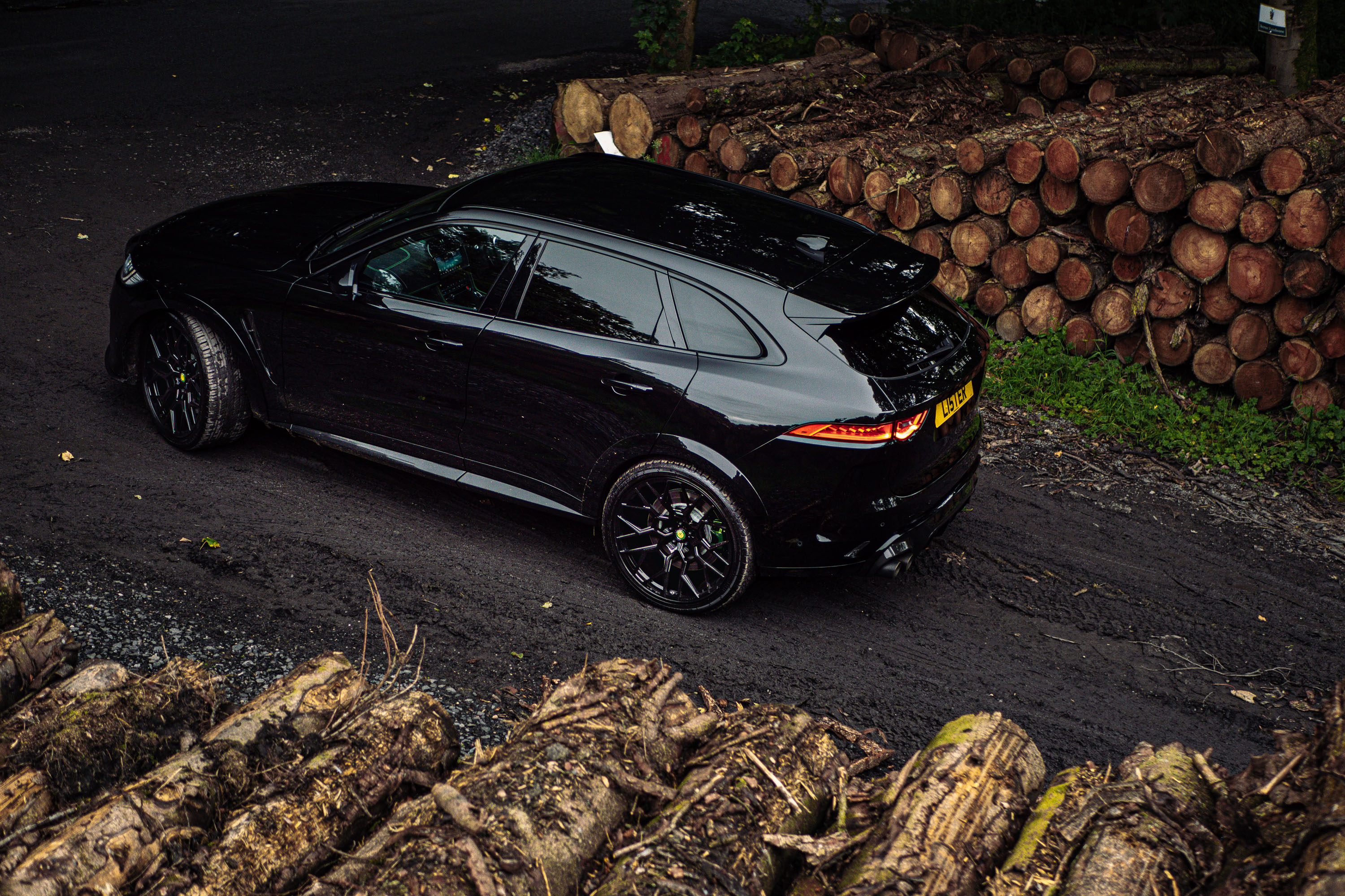 21 Jaguar F Pace Svr Picture