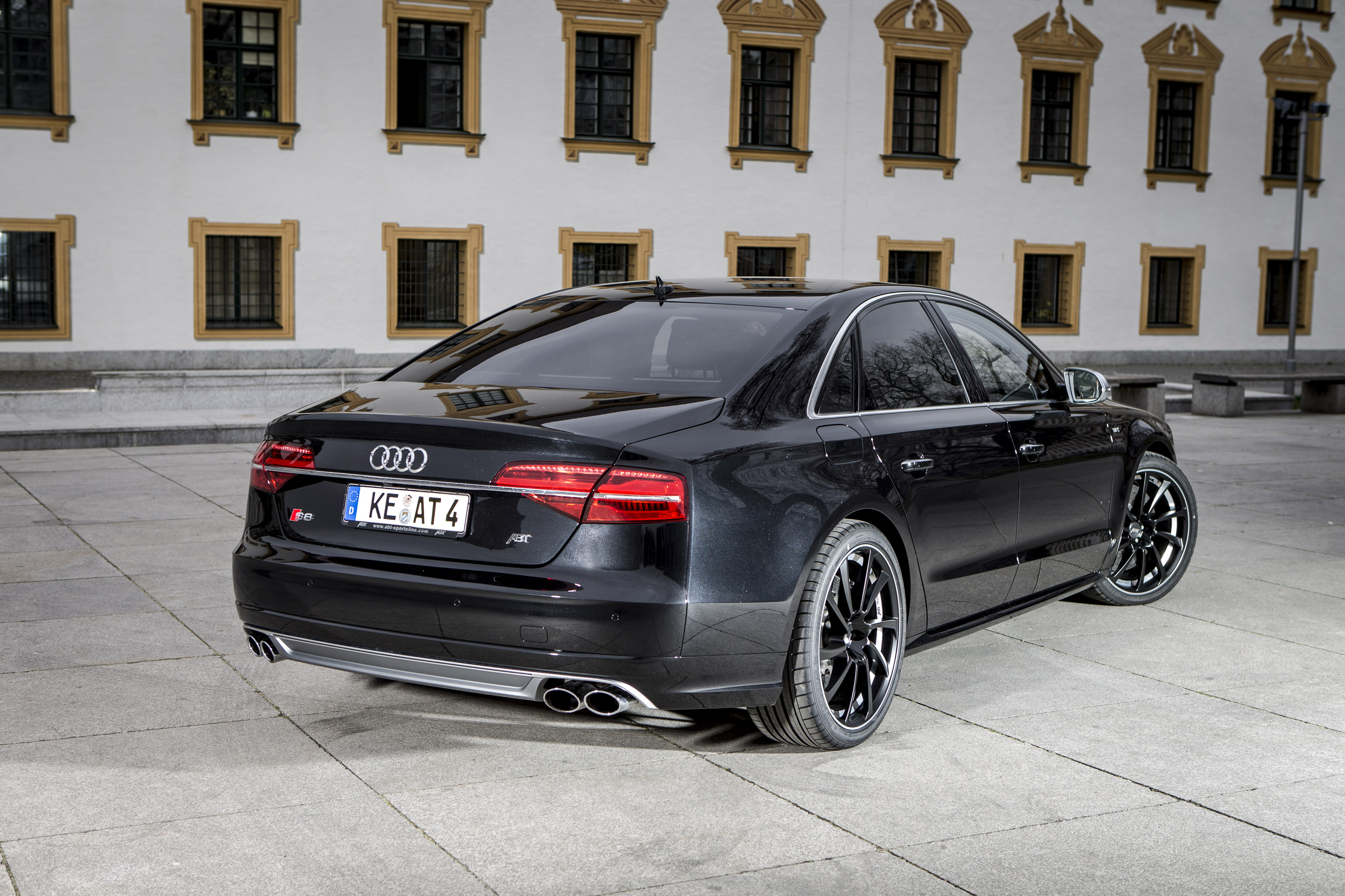 2014 Audi S8