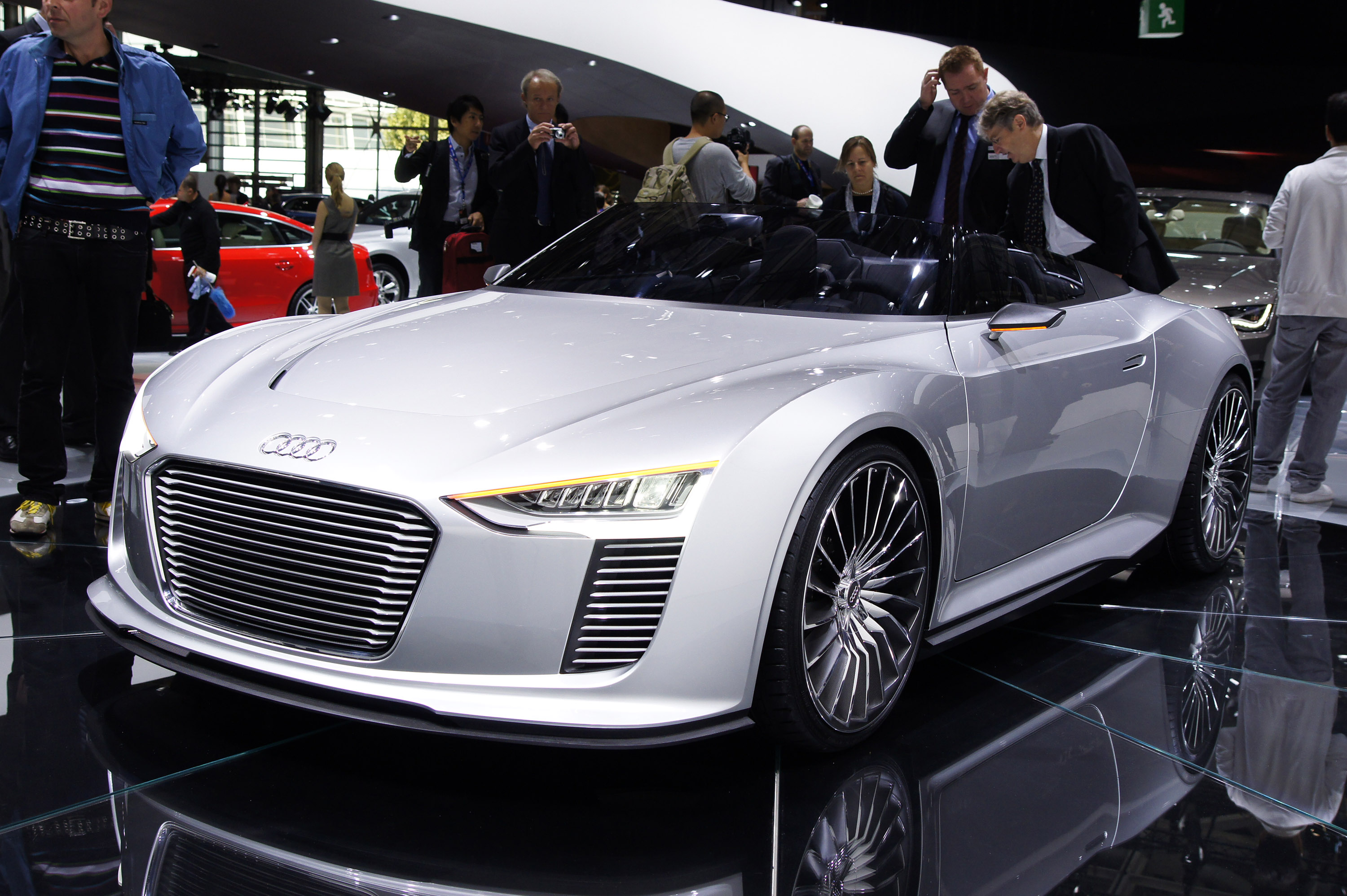 Audi E Tron Spyder At Paris 2010
