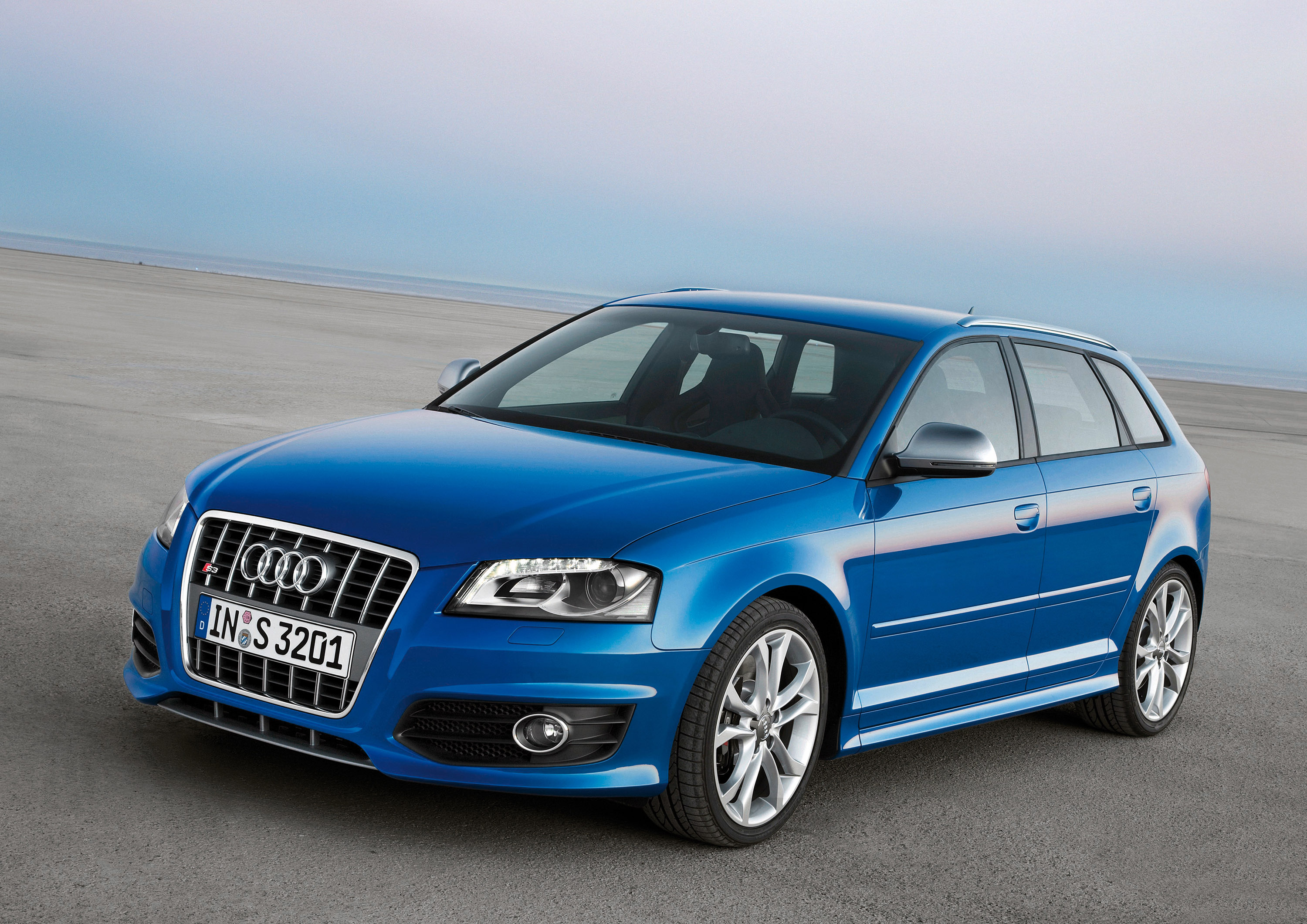 Audi S3 and S3 Sportback with S tronic