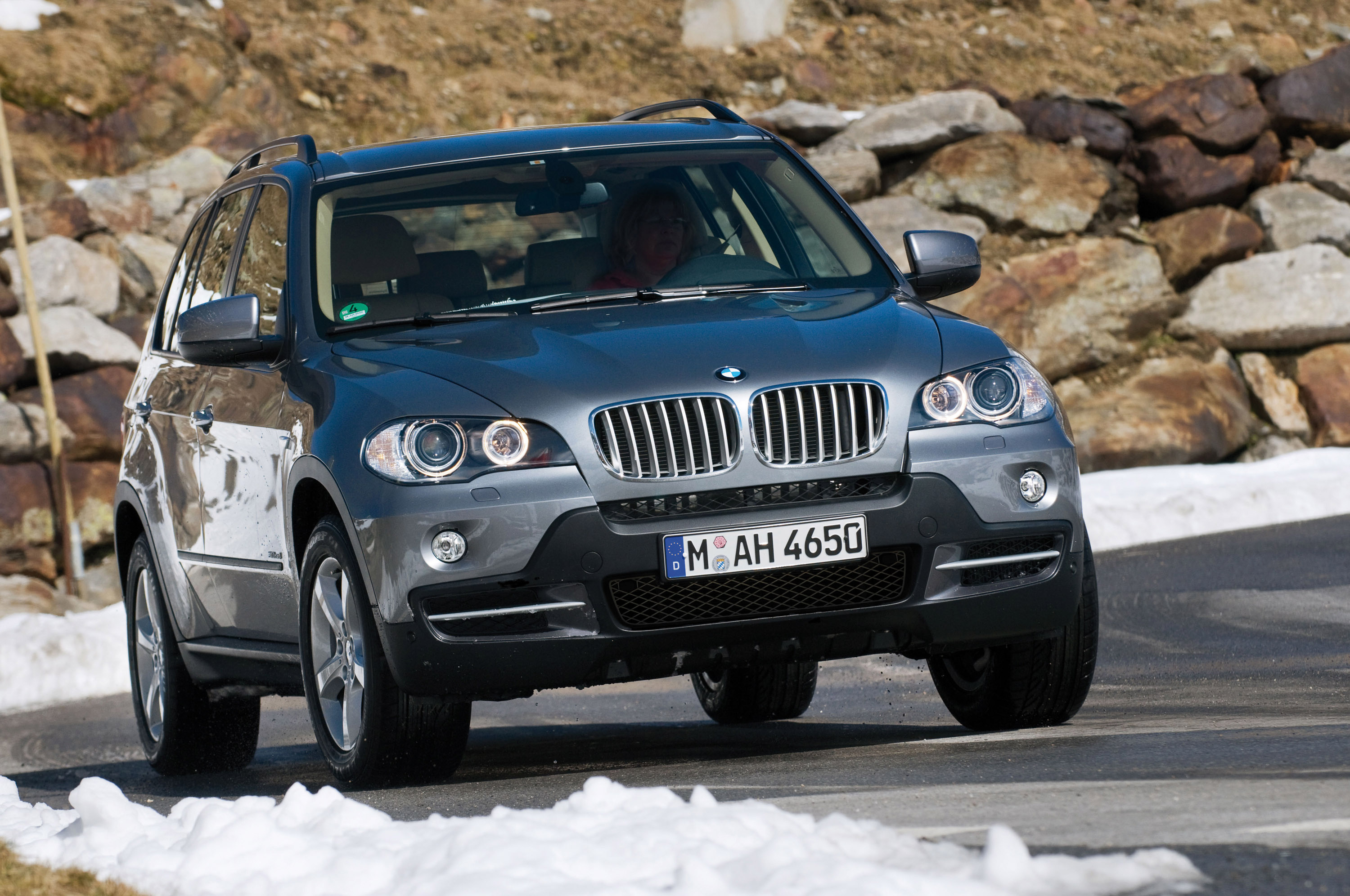 BMW 335d AND X5 xDrive35d PRICING ANNOUNCED BMW 335d AND X5 xDrive35d PRICING ANNOUNCED