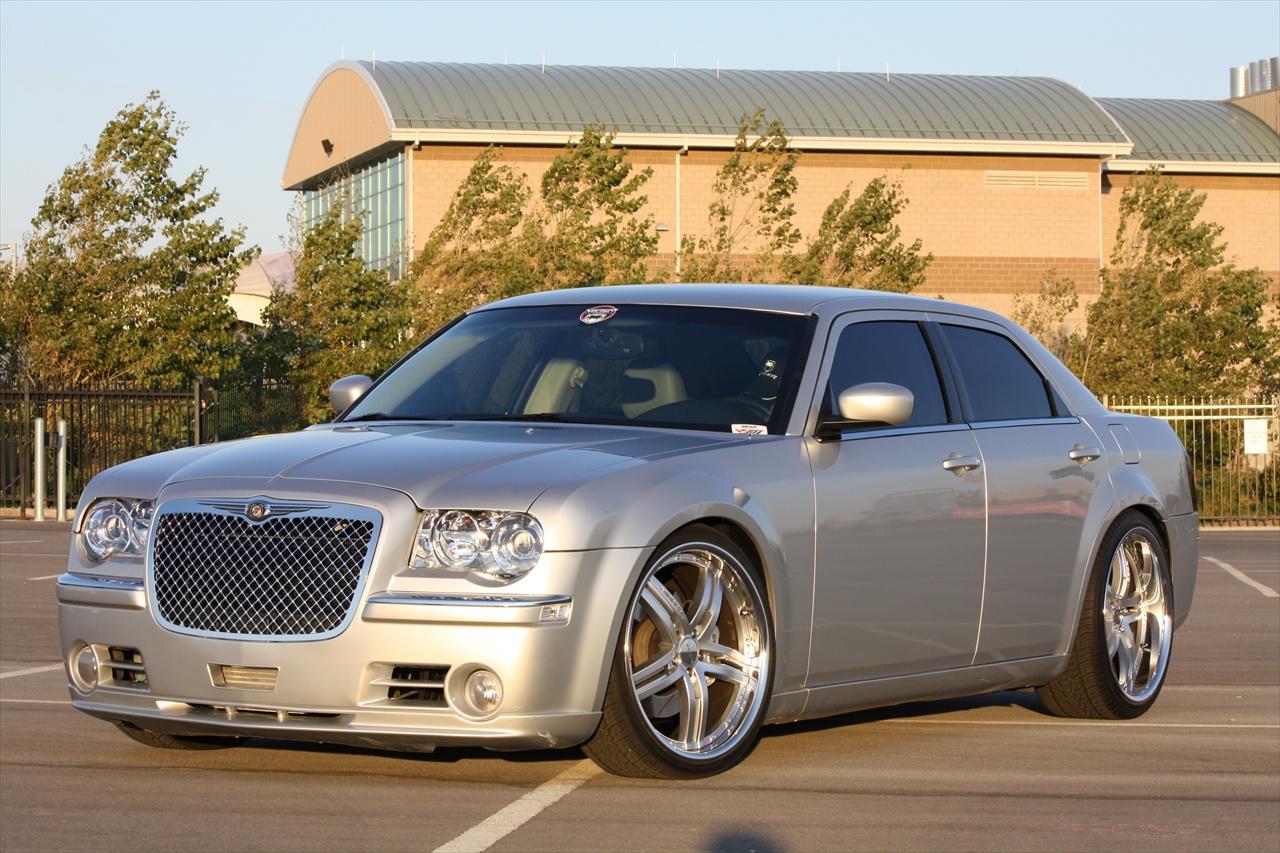 Chrysler 300C with Viper's 8.3 liter V10