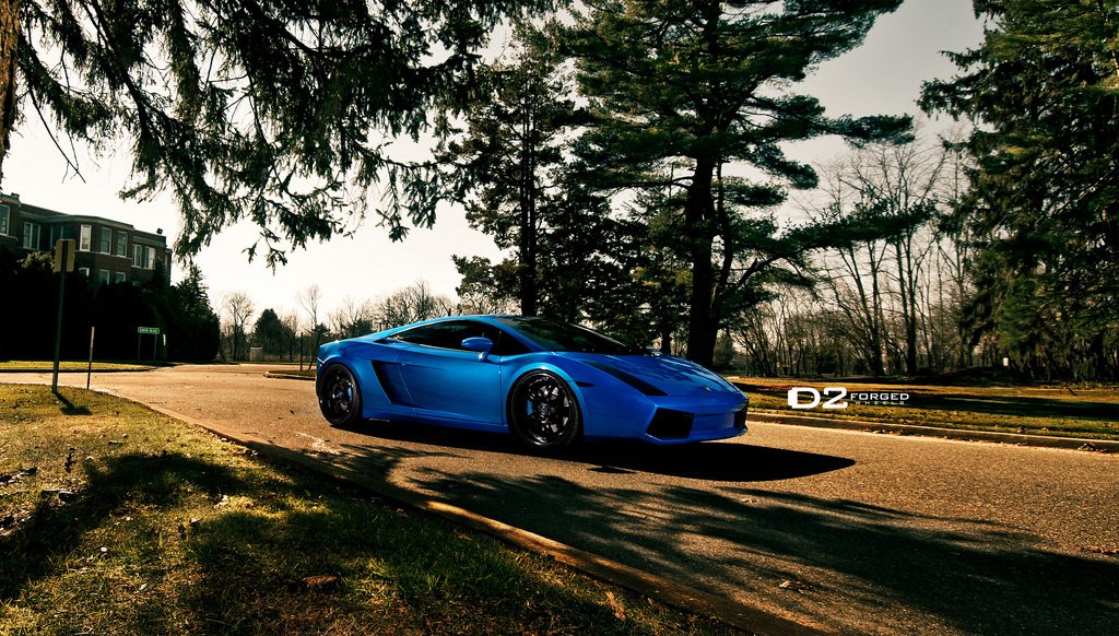 Lamborghini синяя без смс
