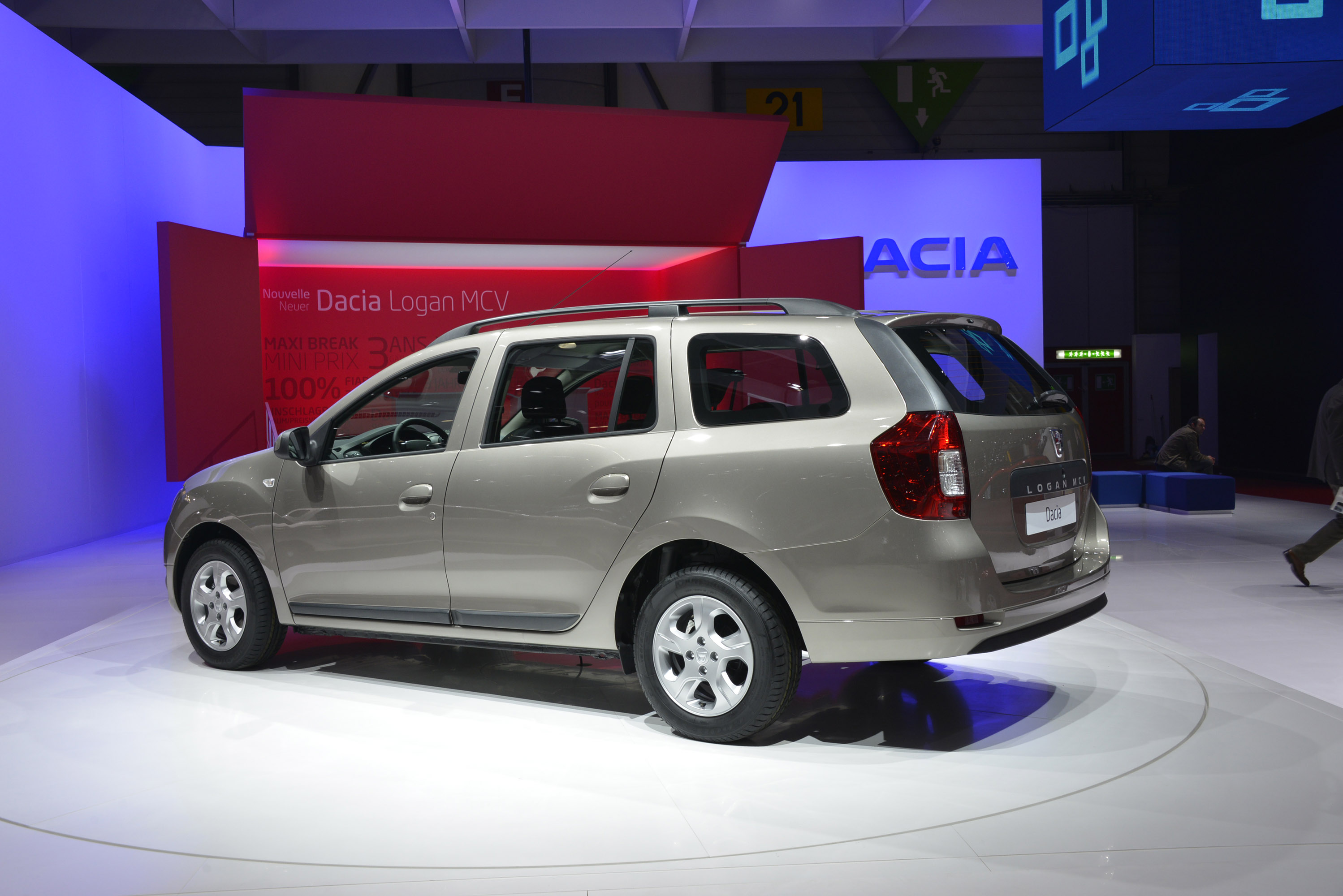 Dacia Logan MCV 2014 универсал
