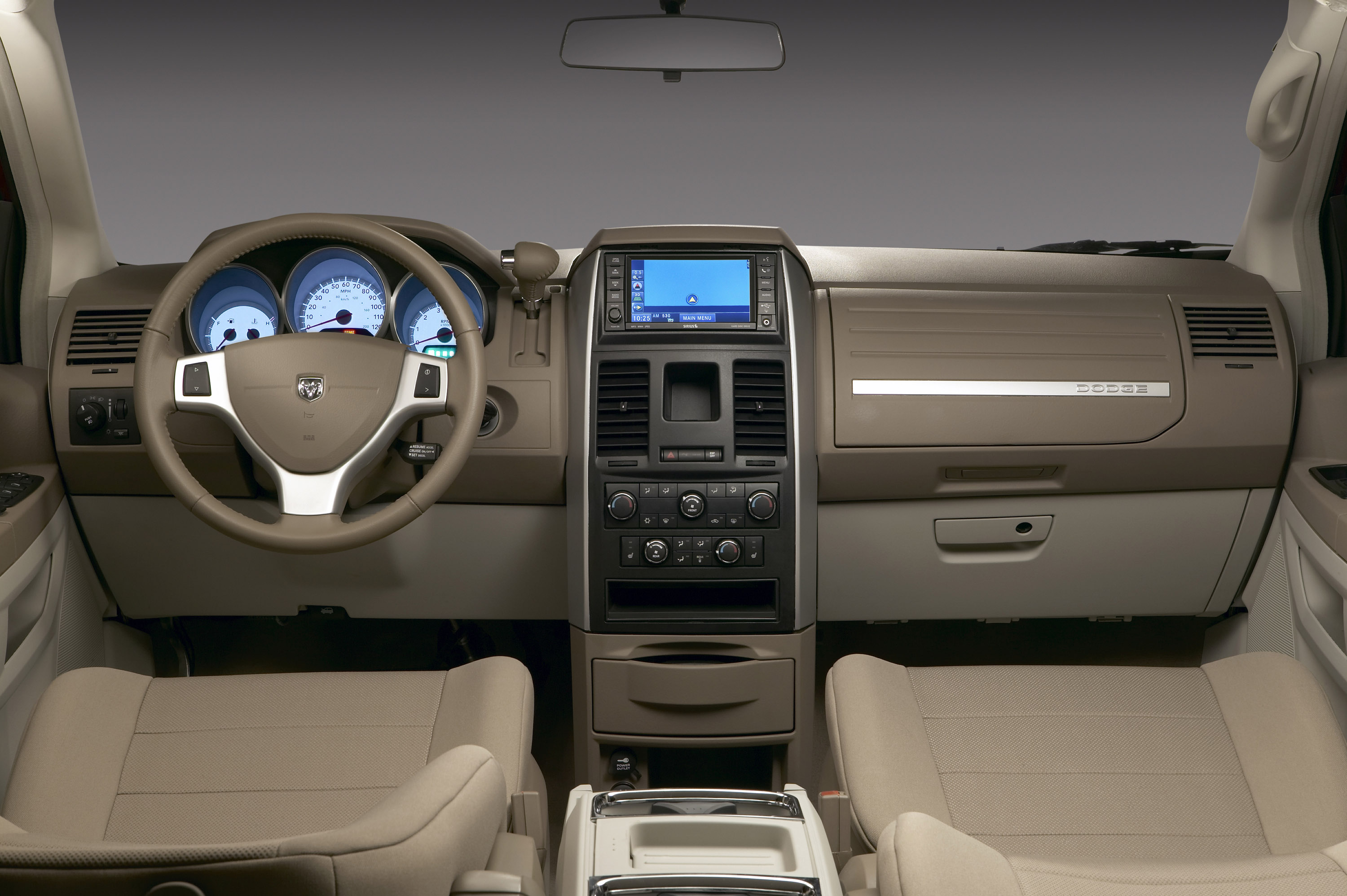 Dodge caravan салон