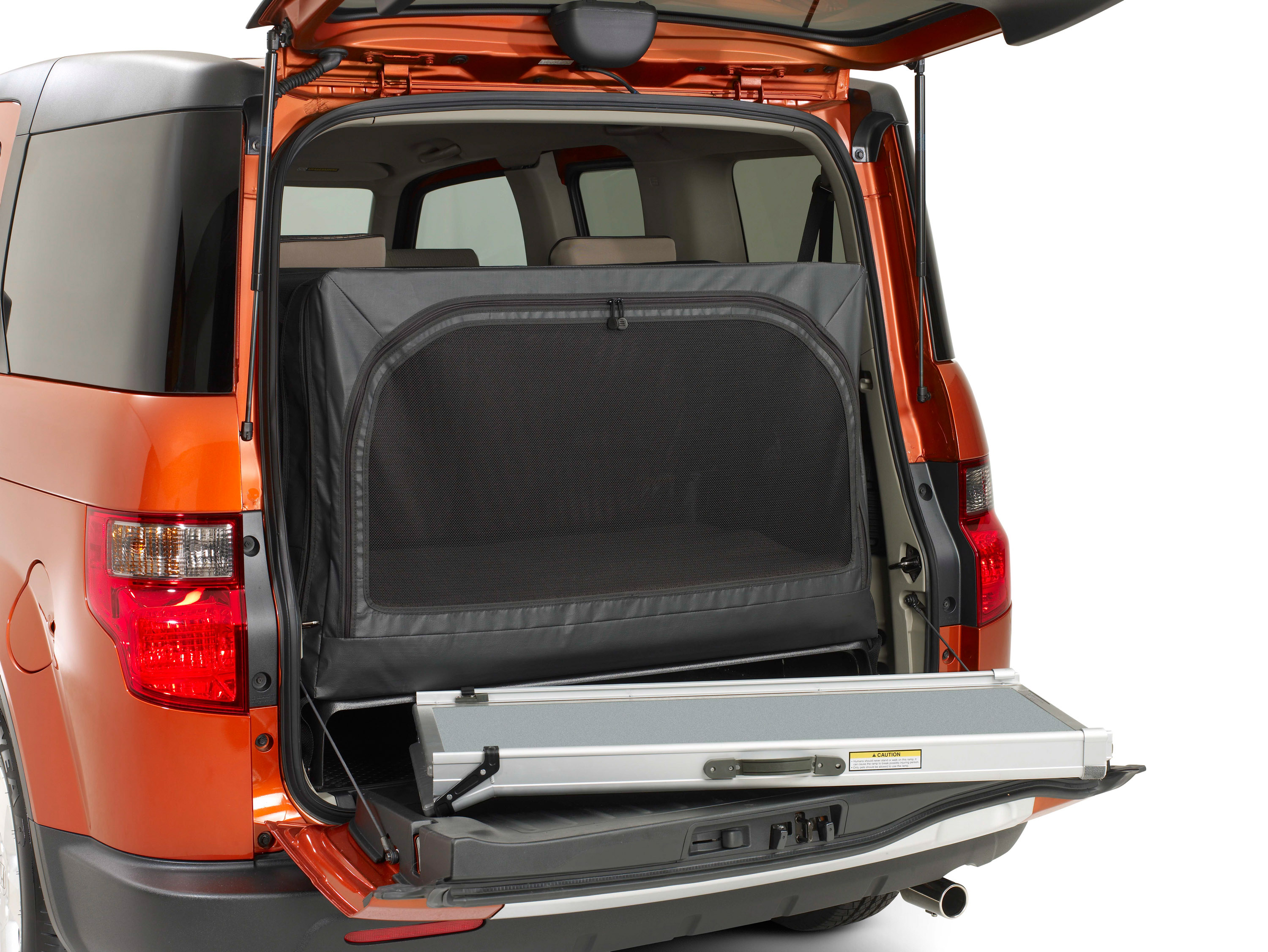Suv Floor Mats >> Dog-friendly Honda Element Concept Transforms SUV into Pet ... Suv Floor Mats >> Dog-friendly Honda Element Concept Transforms SUV into Pet ...