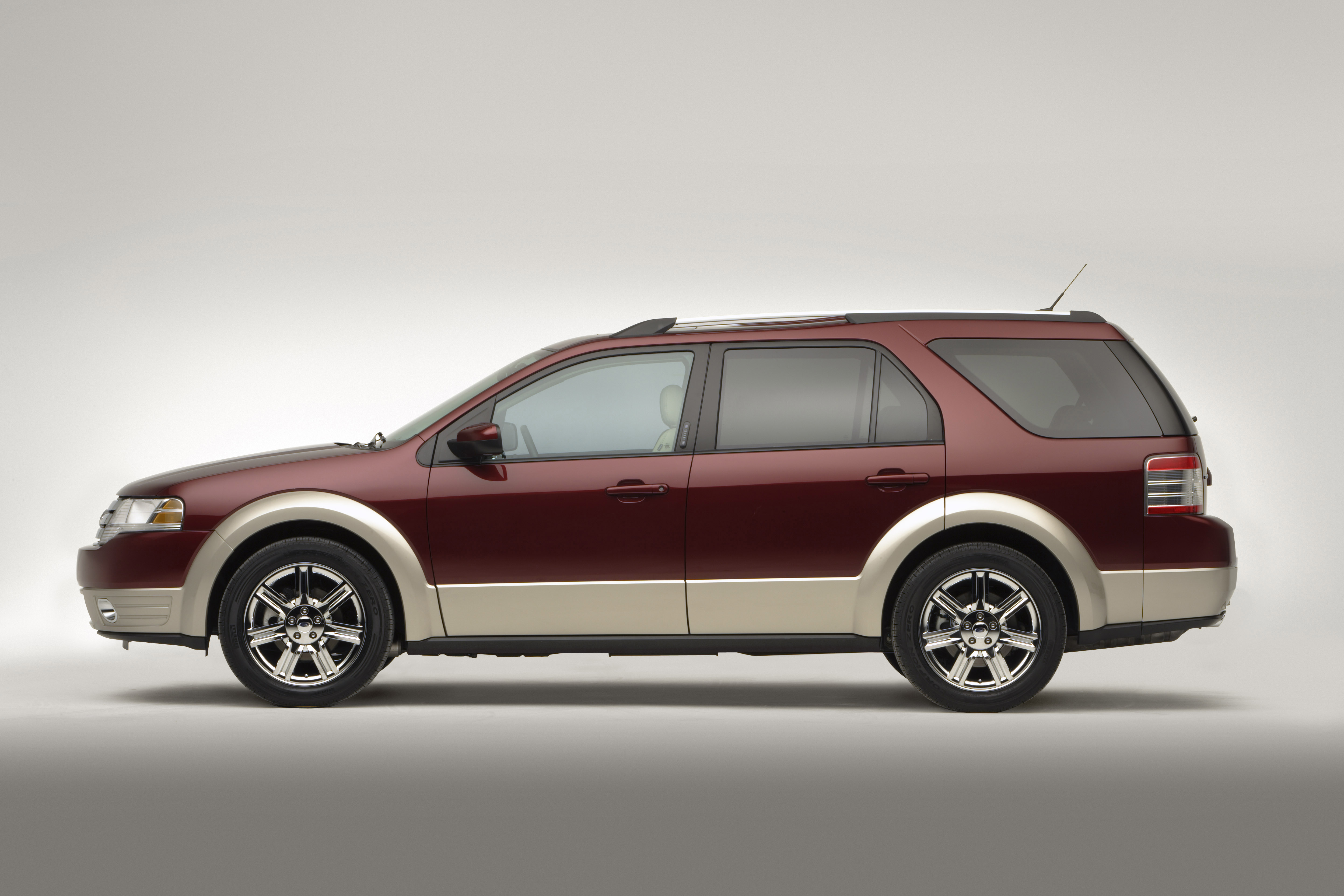 Ford taurus x console #3