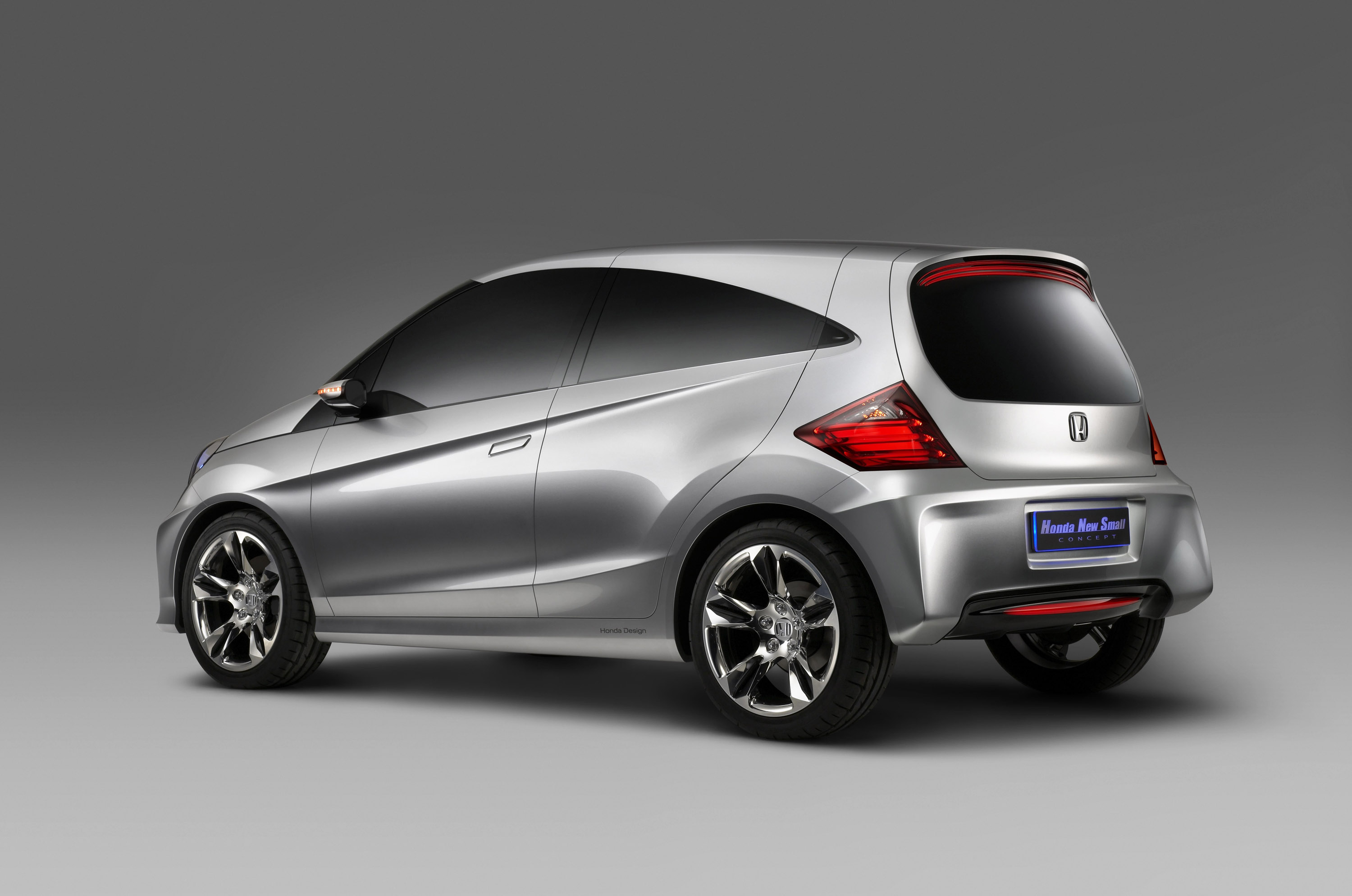 Honda New Small Concept Shines At The Auto Expo 2010