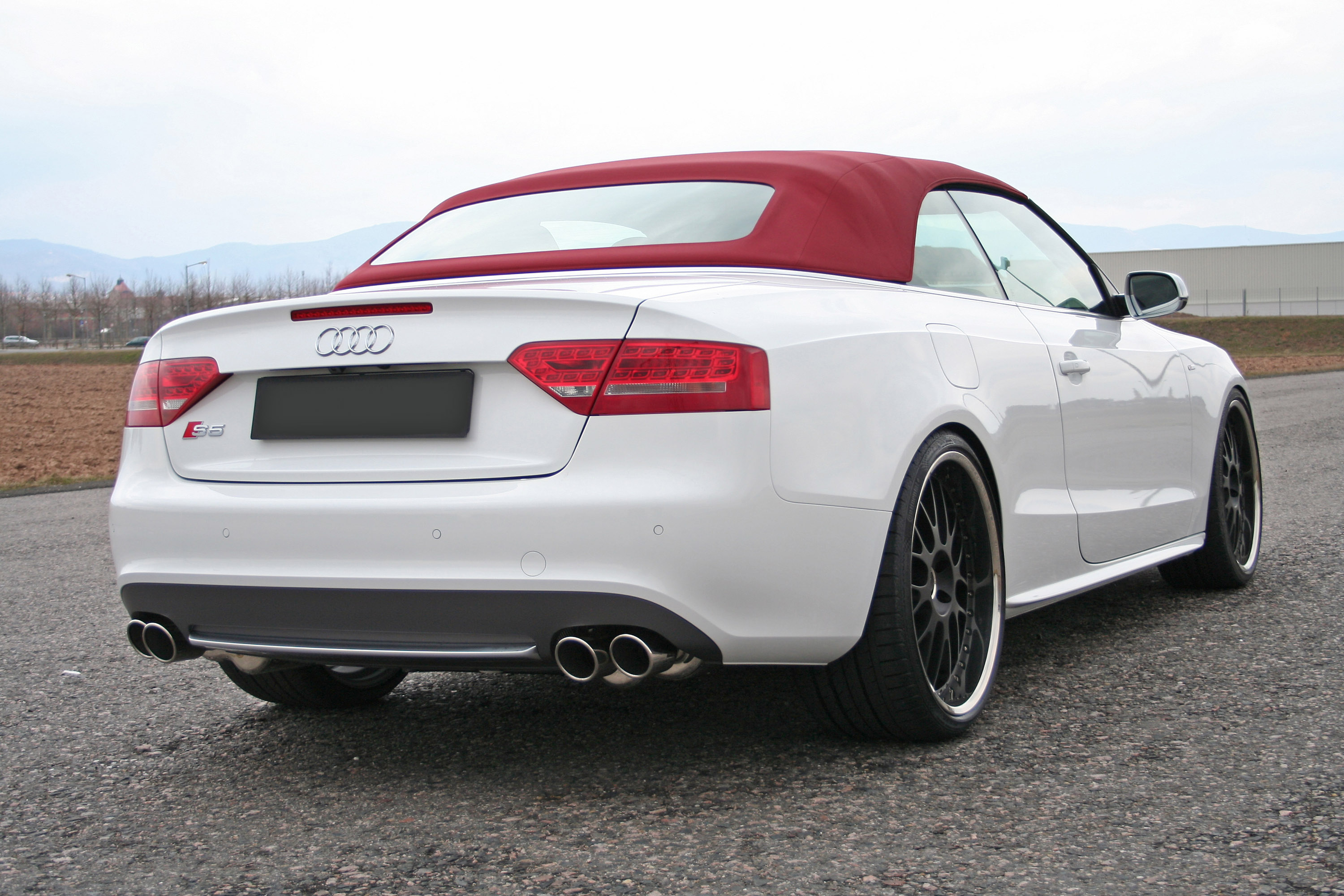 HS Motorsport Audi S5 Cabrio is full of positive open-air emotions