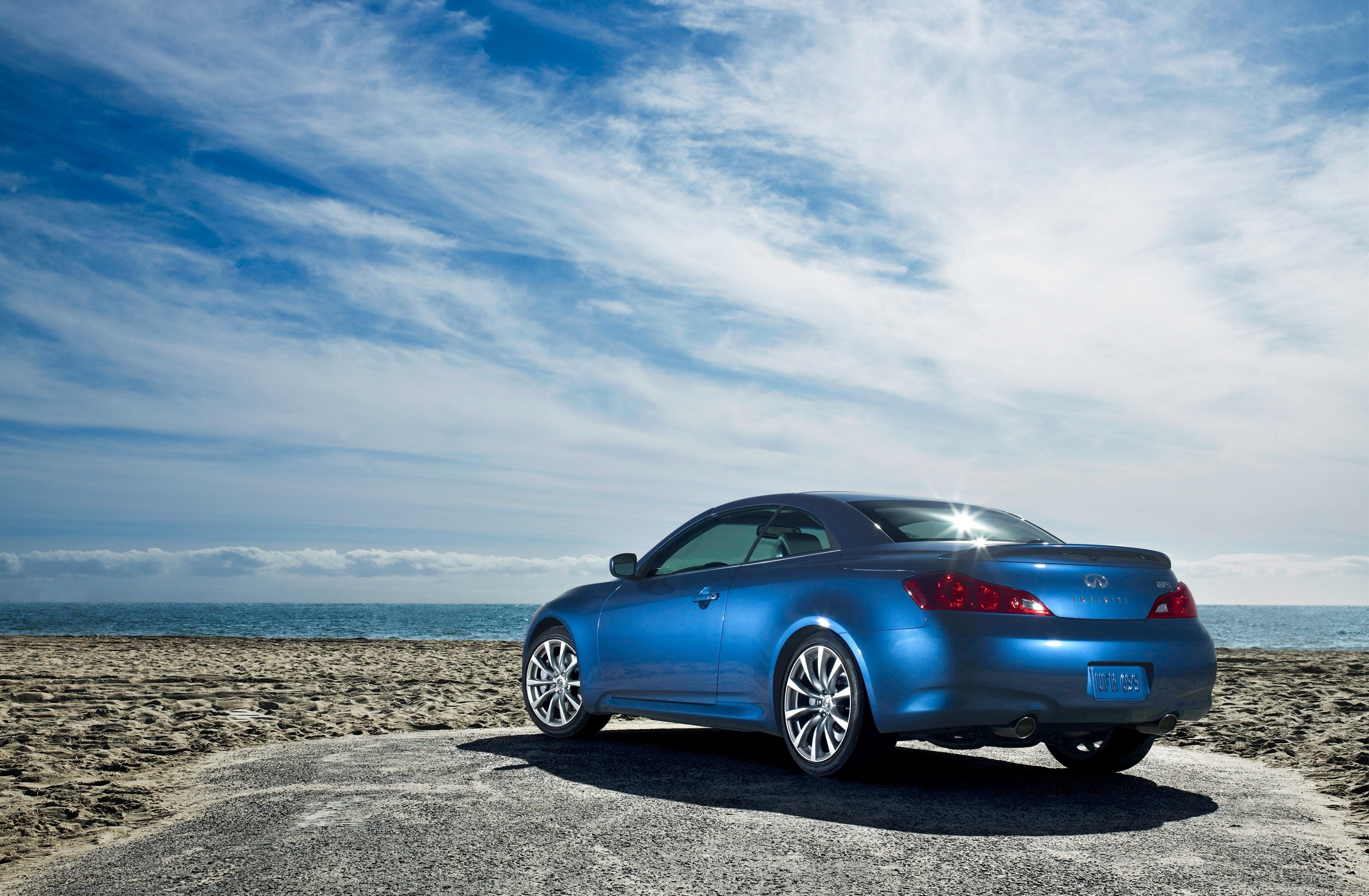 Infiniti G37 Convertible: Beauty Uncompromised