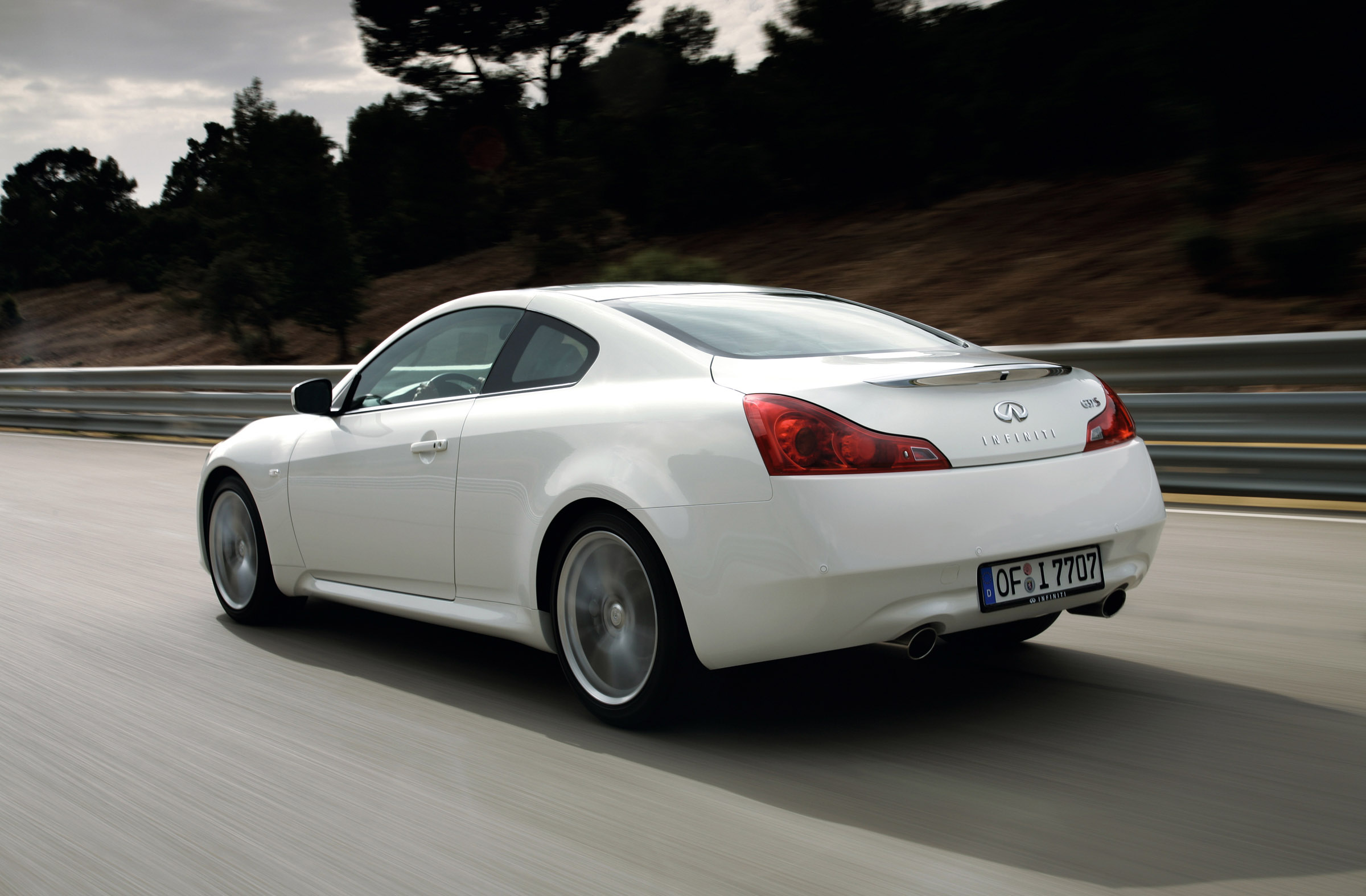 Infiniti G Coupe Car And Driver Review Infiniti G Coupe Car And Driver Review