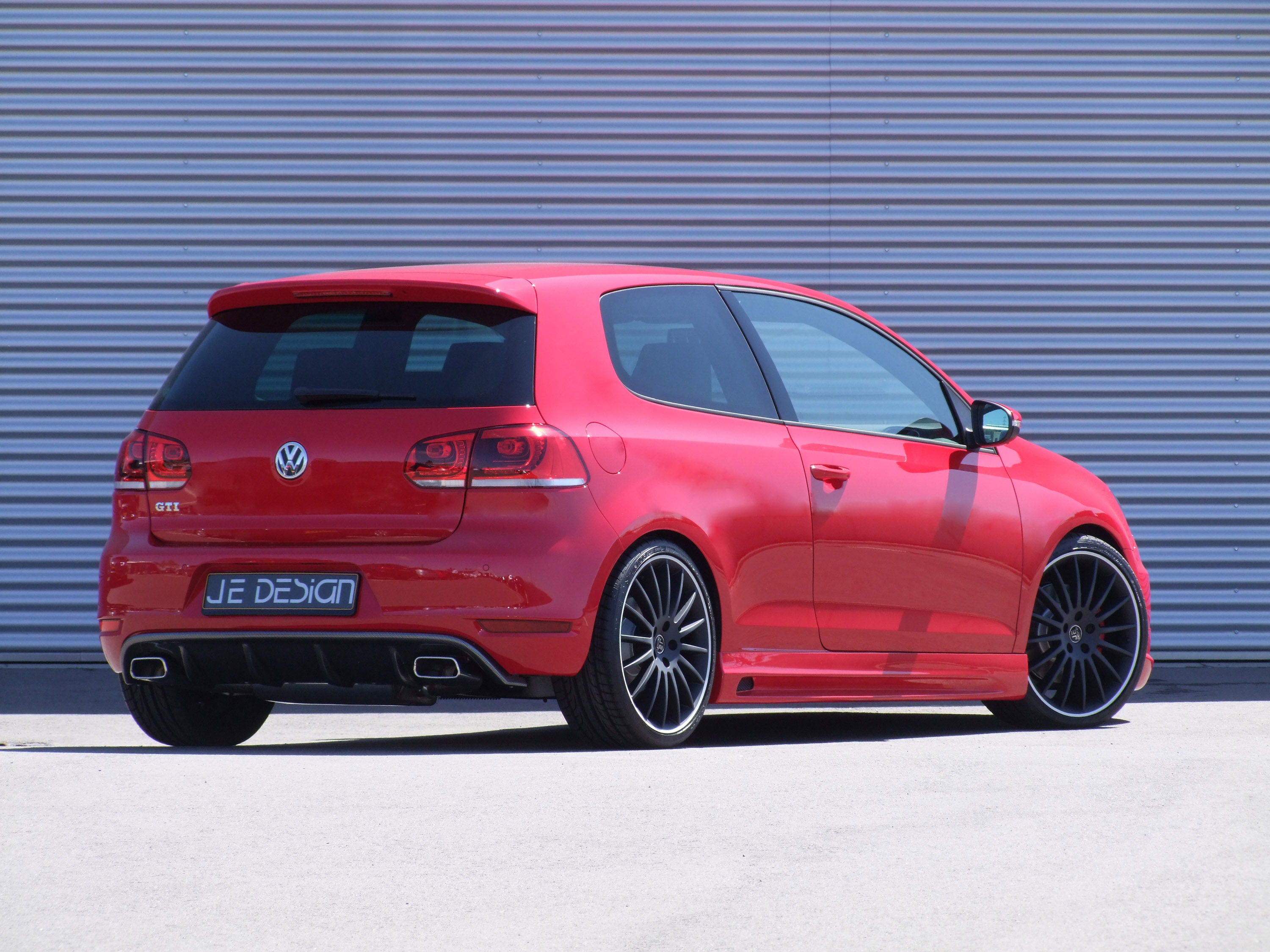 JE DESIGN boosted VW Golf VI GTI to 270HP