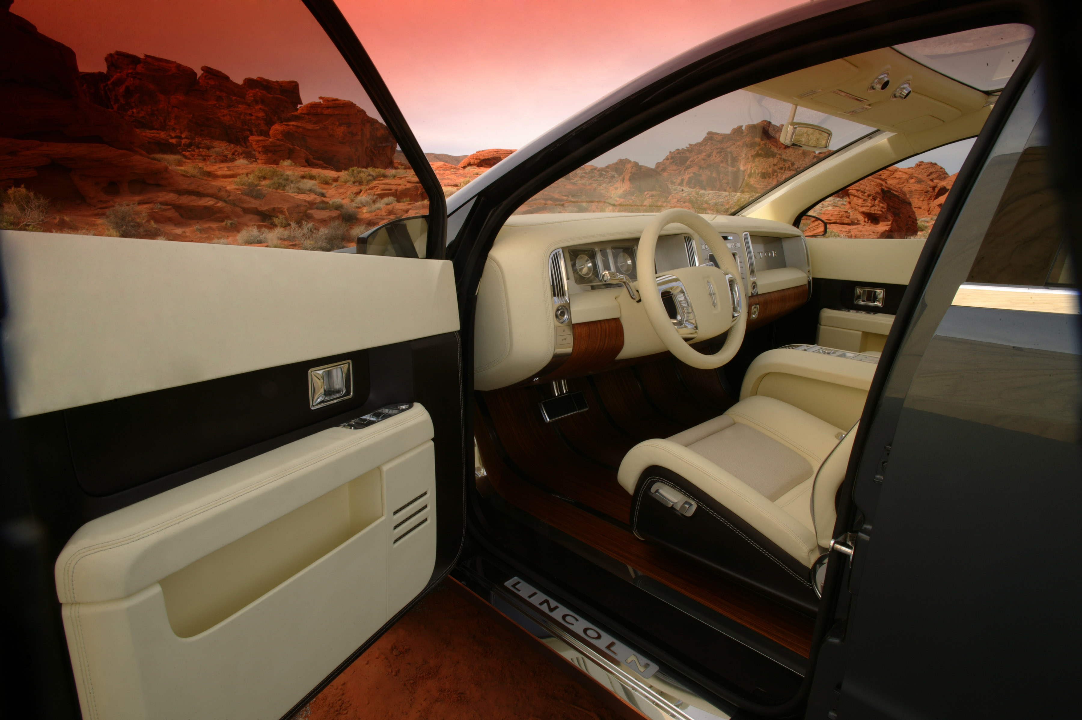 https://www.automobilesreview.com/gallery/lincoln-aviator-next-generation-concept/lincoln-aviator-concept-19.jpg