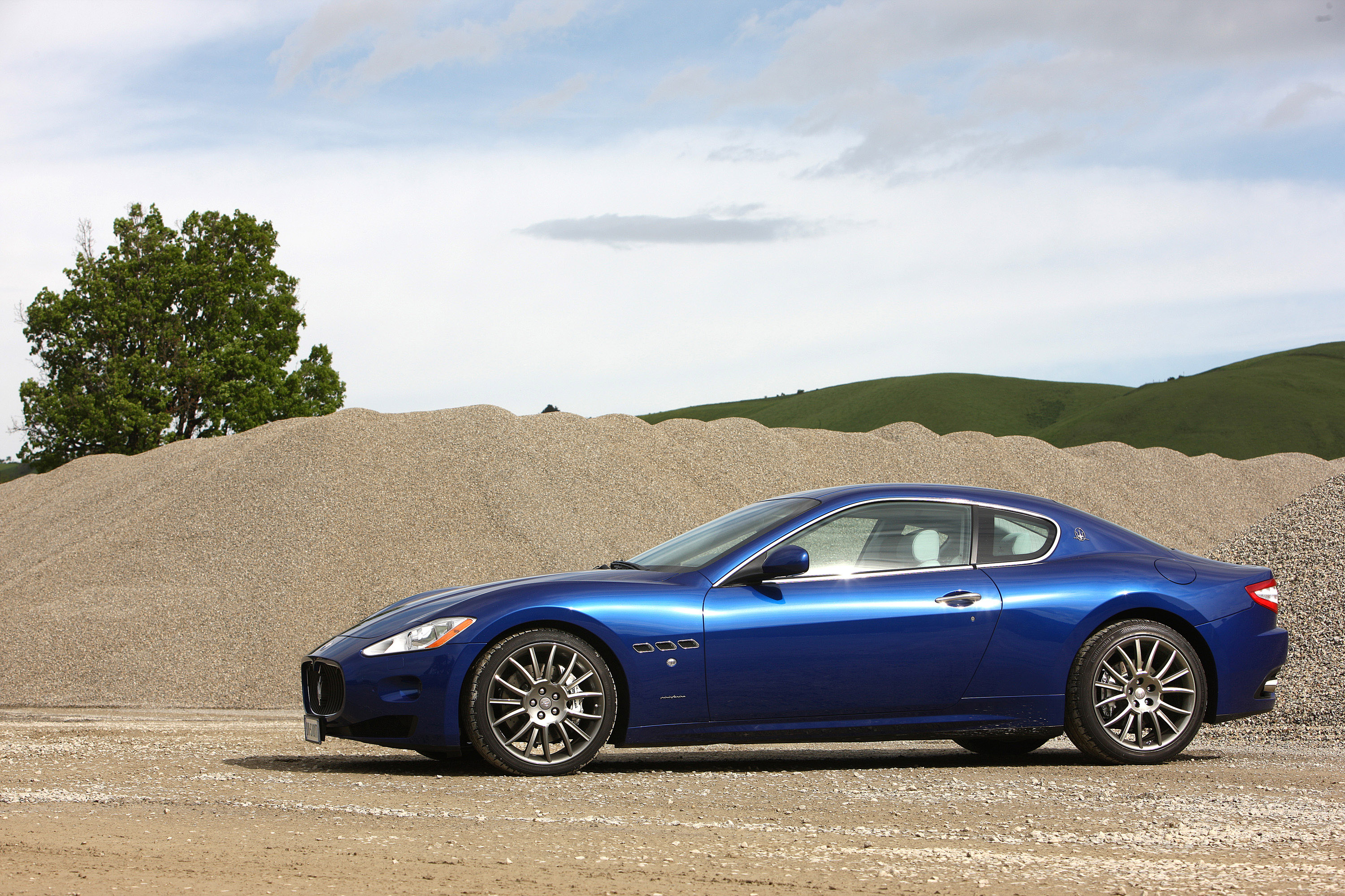Мазерати granturismo s