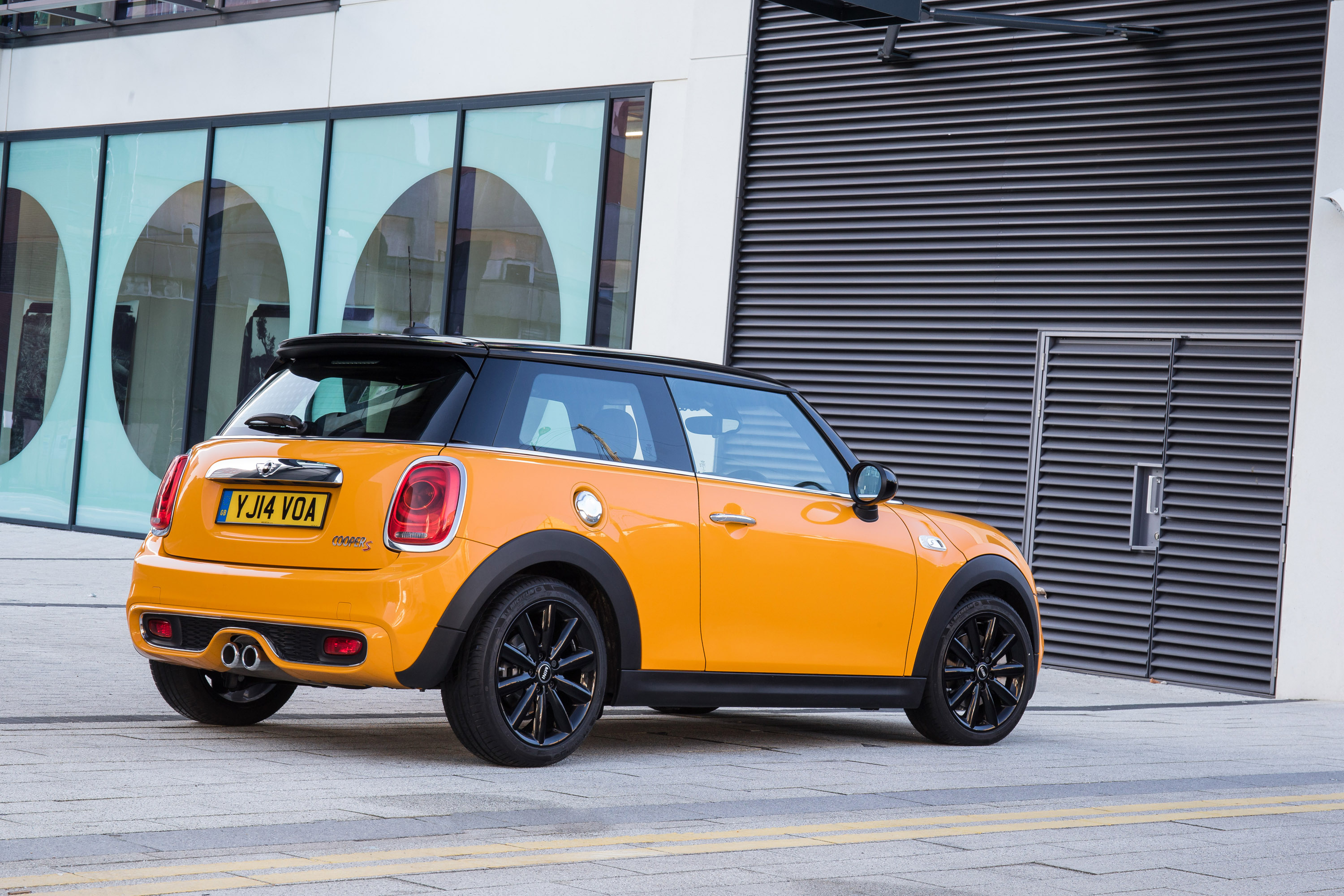 New MINI Cooper Hatch Shows Contemporary Evolution Of Classic Design