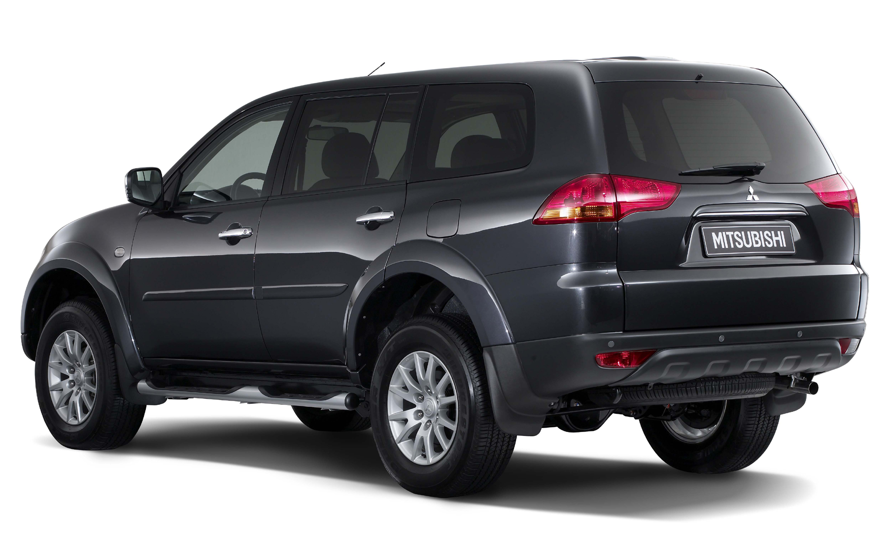 Mitsubishi Pajero Sport SUV to be unveiled at 2008 Moscow Motor Show