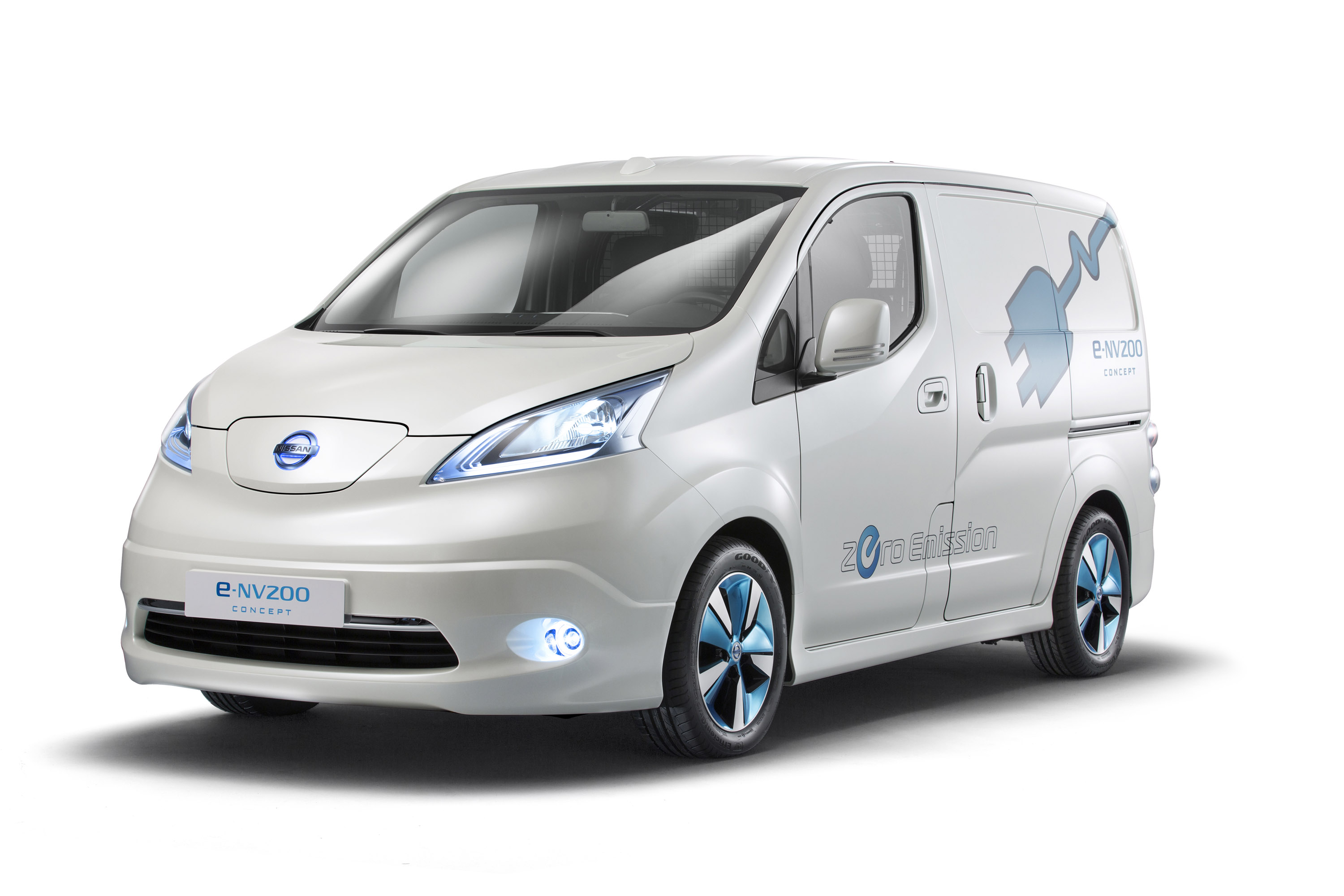 Nissan eNV200 and NV200 London Taxi at the Commercial Vehicle Show
