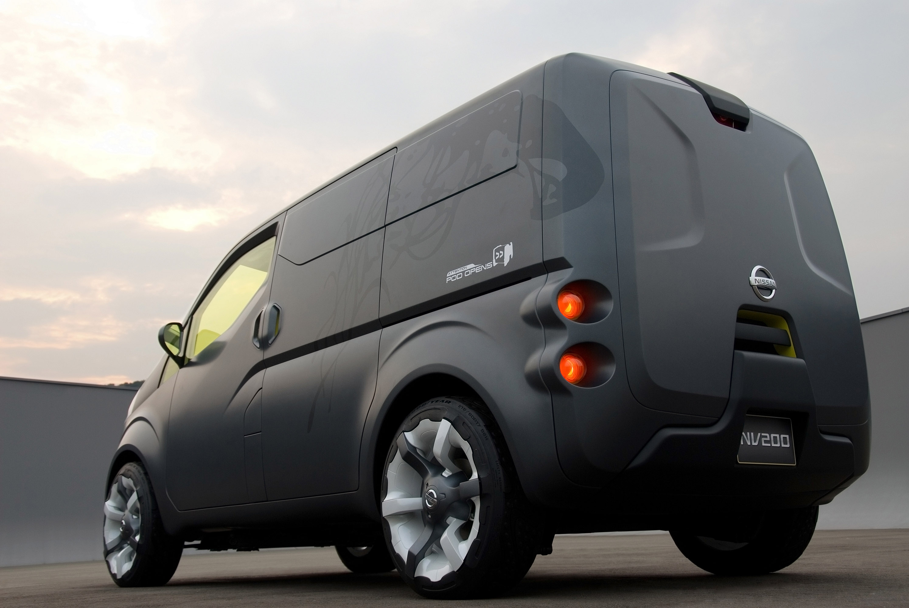 Nissan NV200 Concept Brings "Human Touch" And Personalization To The