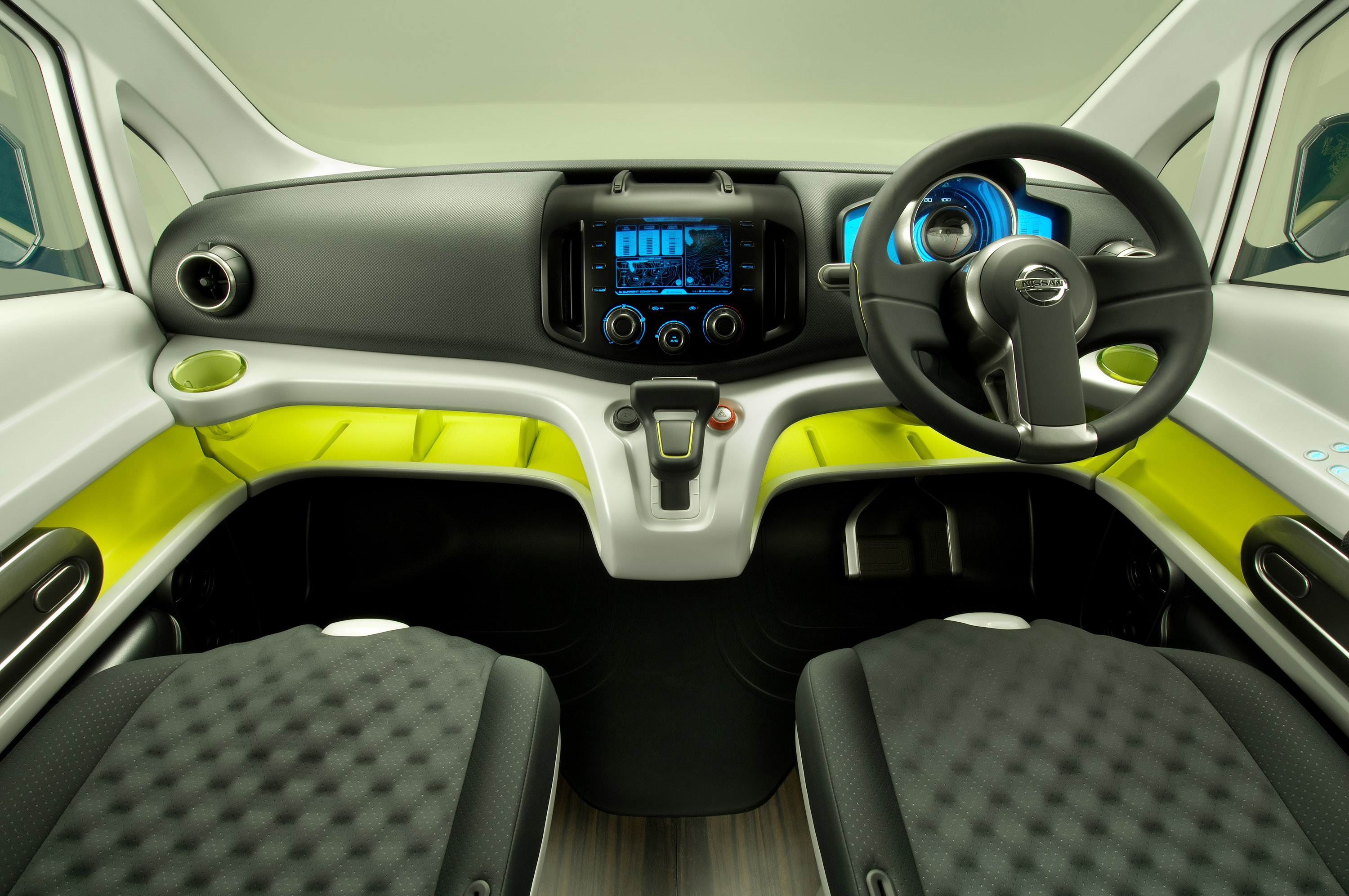 Nissan NV200 Concept Brings "Human Touch" And ... Nissan NV200 Concept Brings "Human Touch" And ...