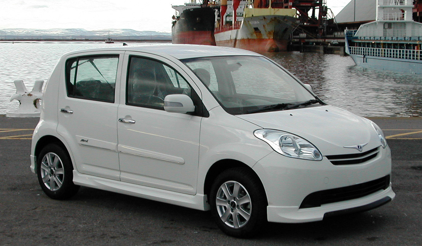 Perodua Myvi Silver - Liga MX 8