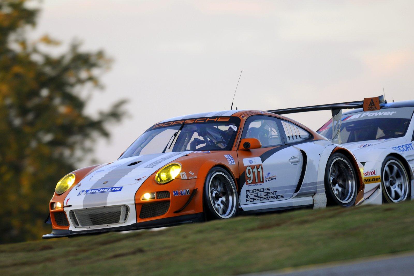 Порше 911 gt3 r Hybrid