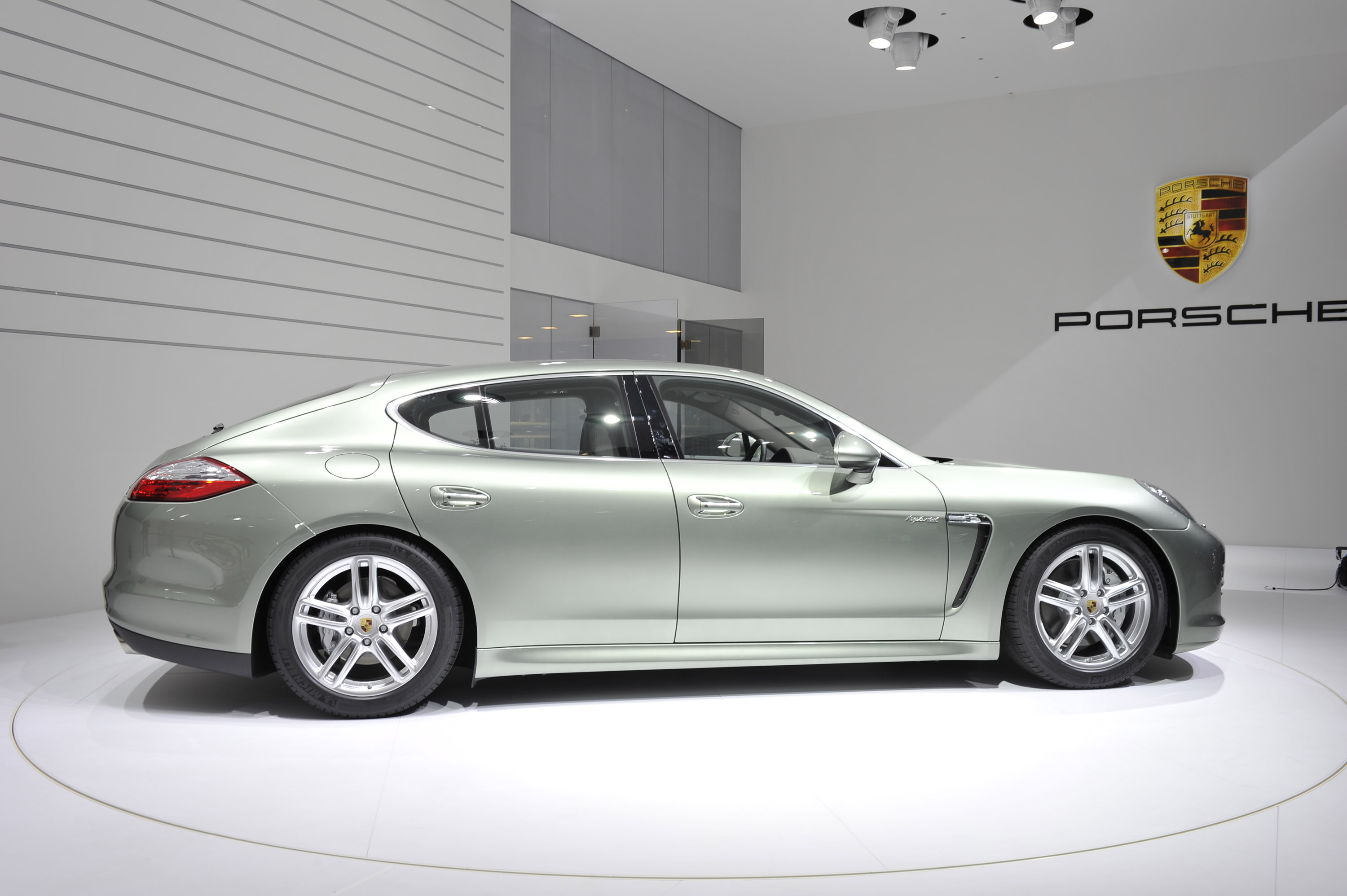 Geneva 2017 Porsche Panamera S Hybrid Porsche Panamera S Hybrid Geneva 2017