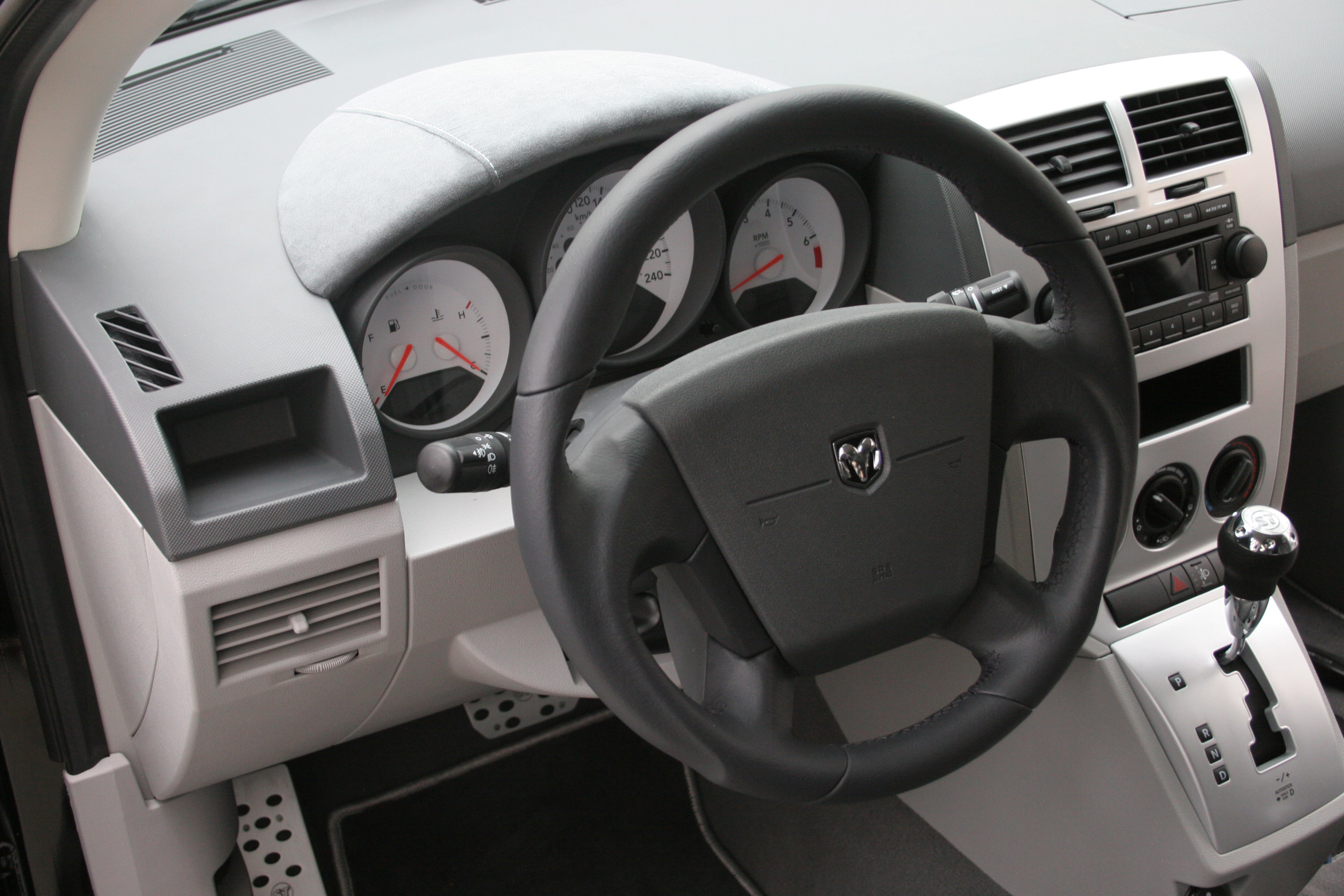 Dodge caliber запчасти