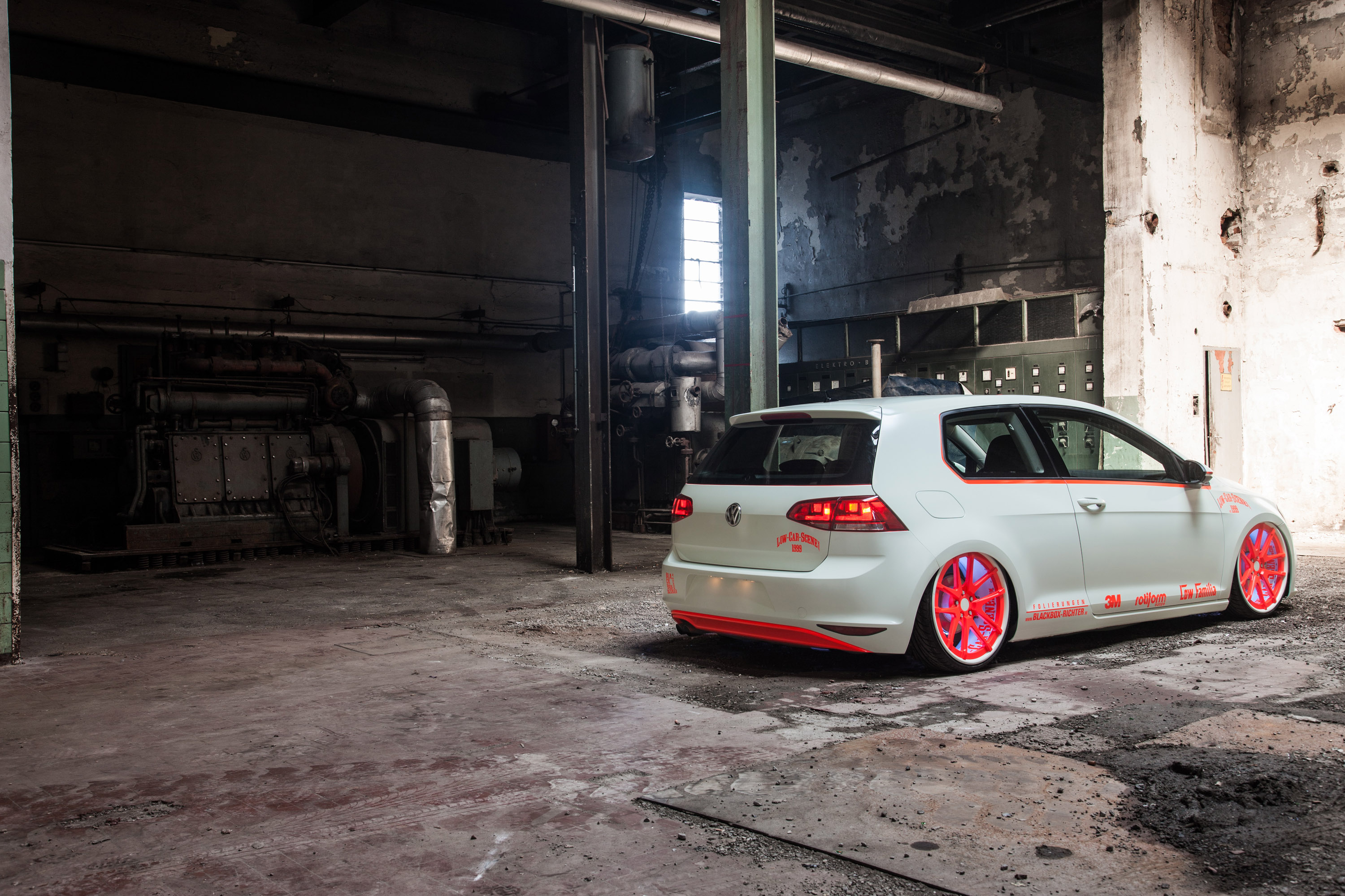 Volkswagen Golf VII Light Tron by BlackBox Richter and Low 