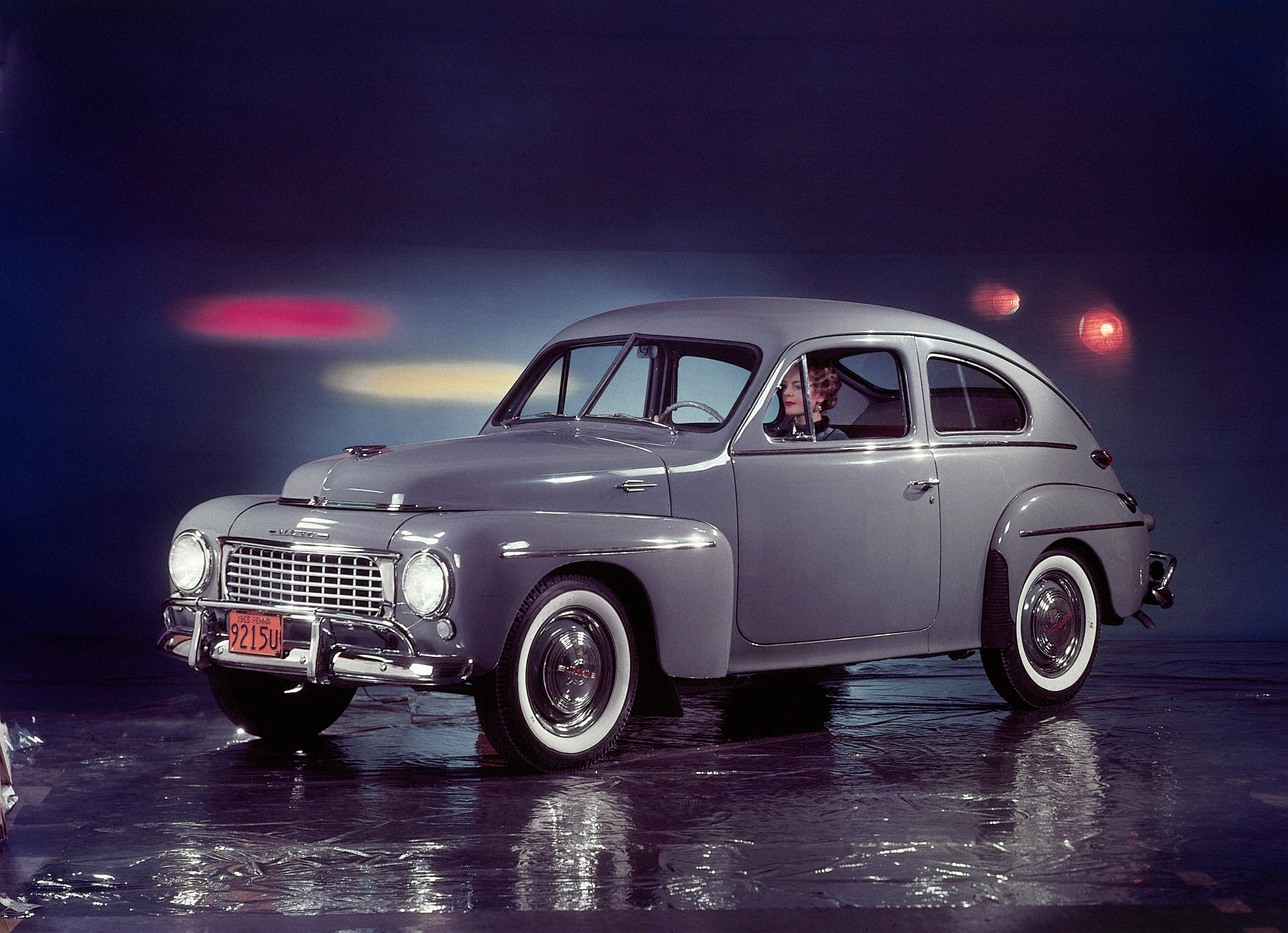 Volvo PV444