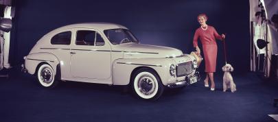 Volvo PV444 (1946) - picture 7 of 21