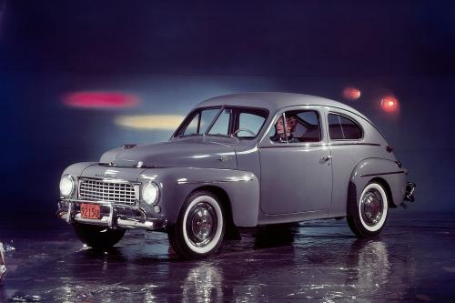 Volvo PV444 (1946) - picture 1 of 21