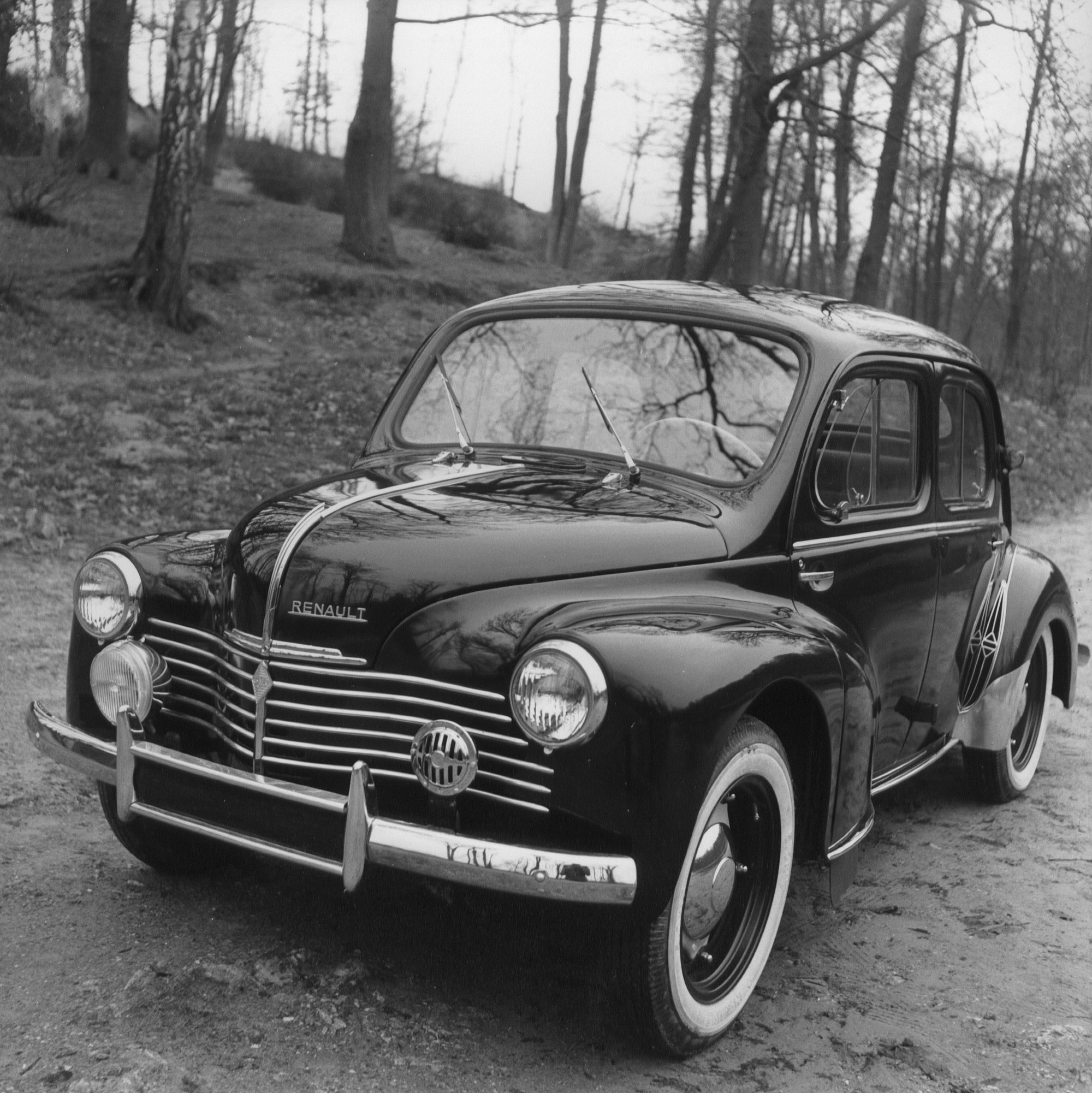 Renault 4CV