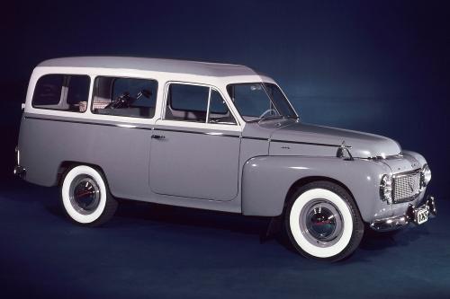 Volvo PV445 (1949) - picture 8 of 16