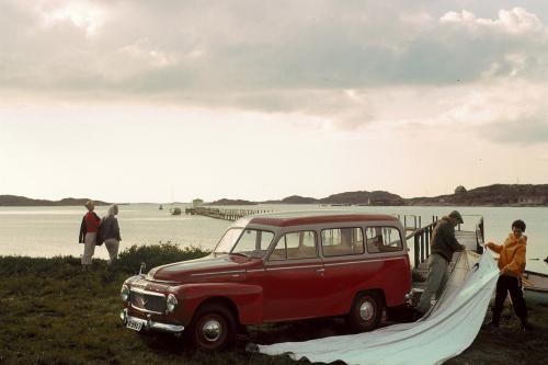 Volvo PV445 (1949) - picture 16 of 16